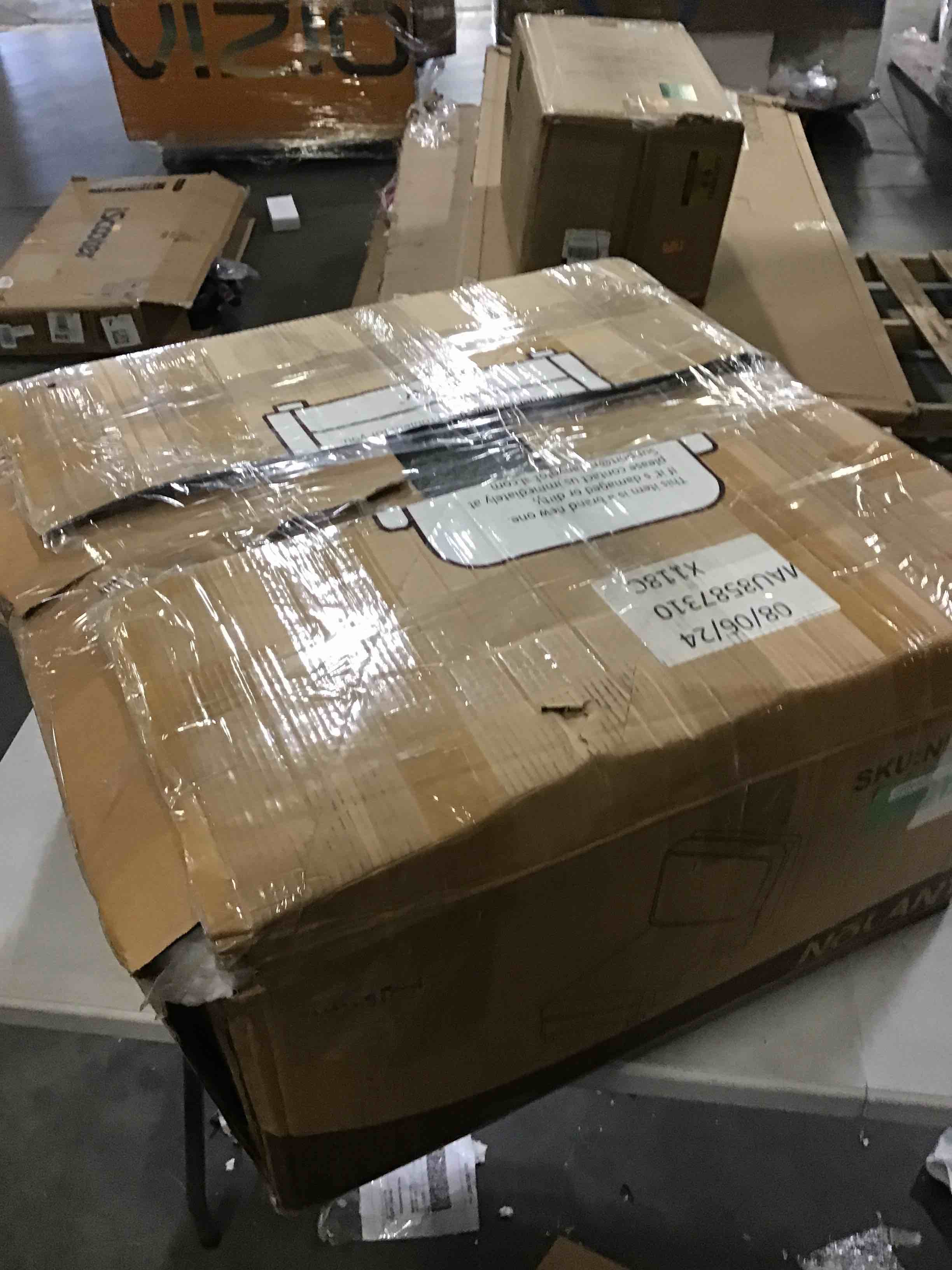 https://s3.amazonaws.com/lotting-images-prod/bidfta/GRN6802975_1728668838745.jpeg