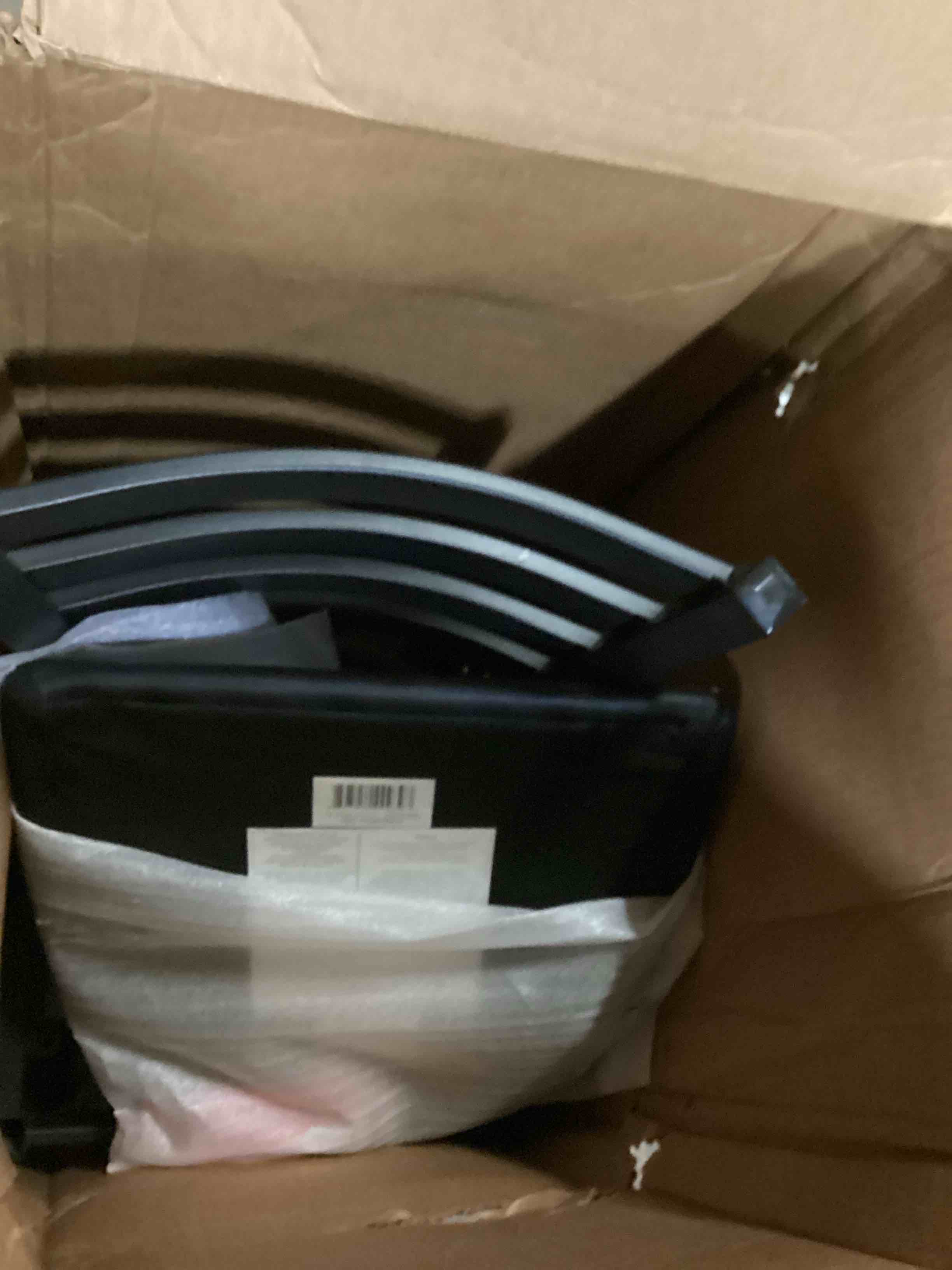 https://s3.amazonaws.com/lotting-images-prod/bidfta/GRN6803305_1729189688270.jpeg