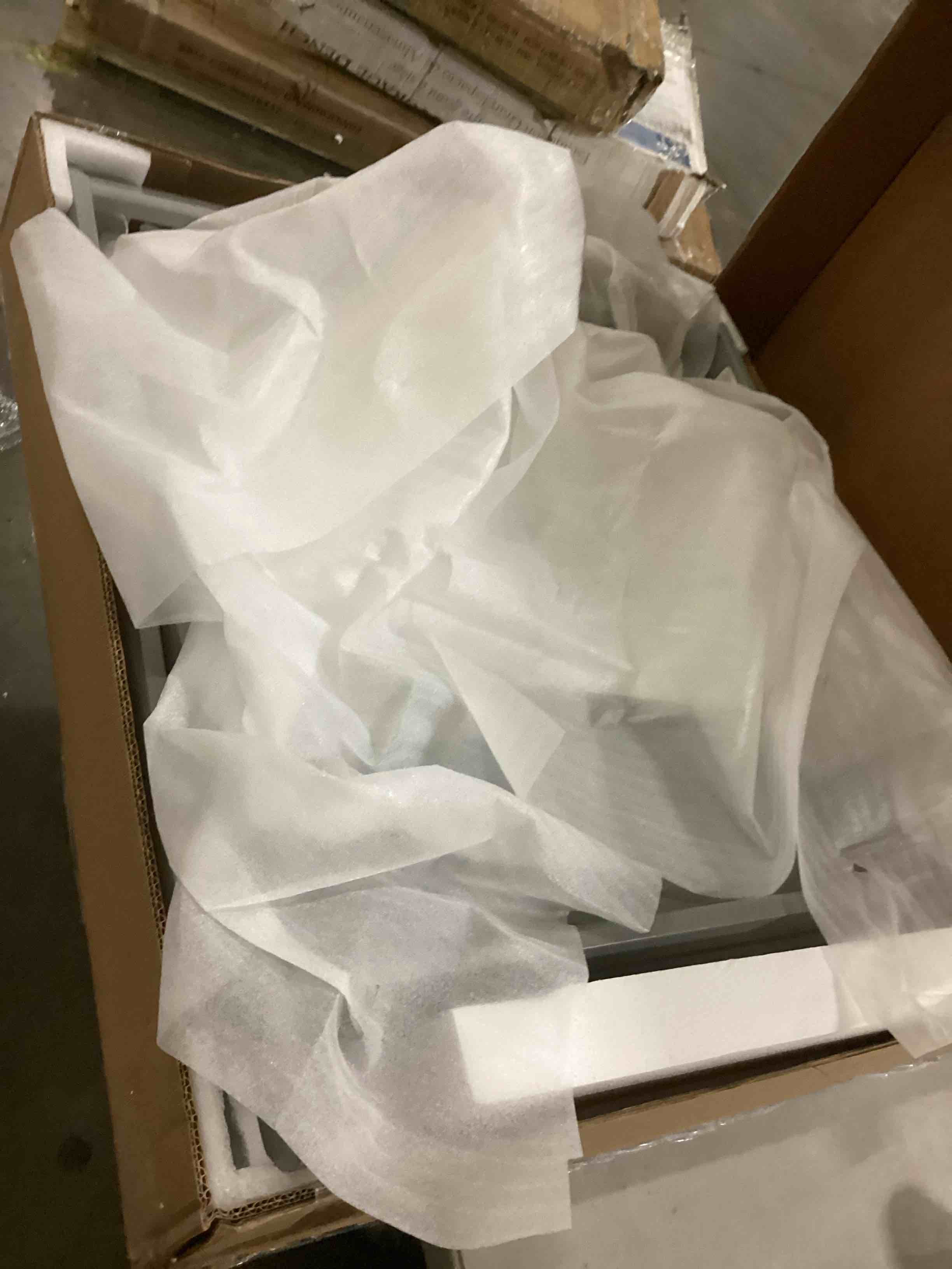 https://s3.amazonaws.com/lotting-images-prod/bidfta/GRN6803337_1729253493334.jpeg