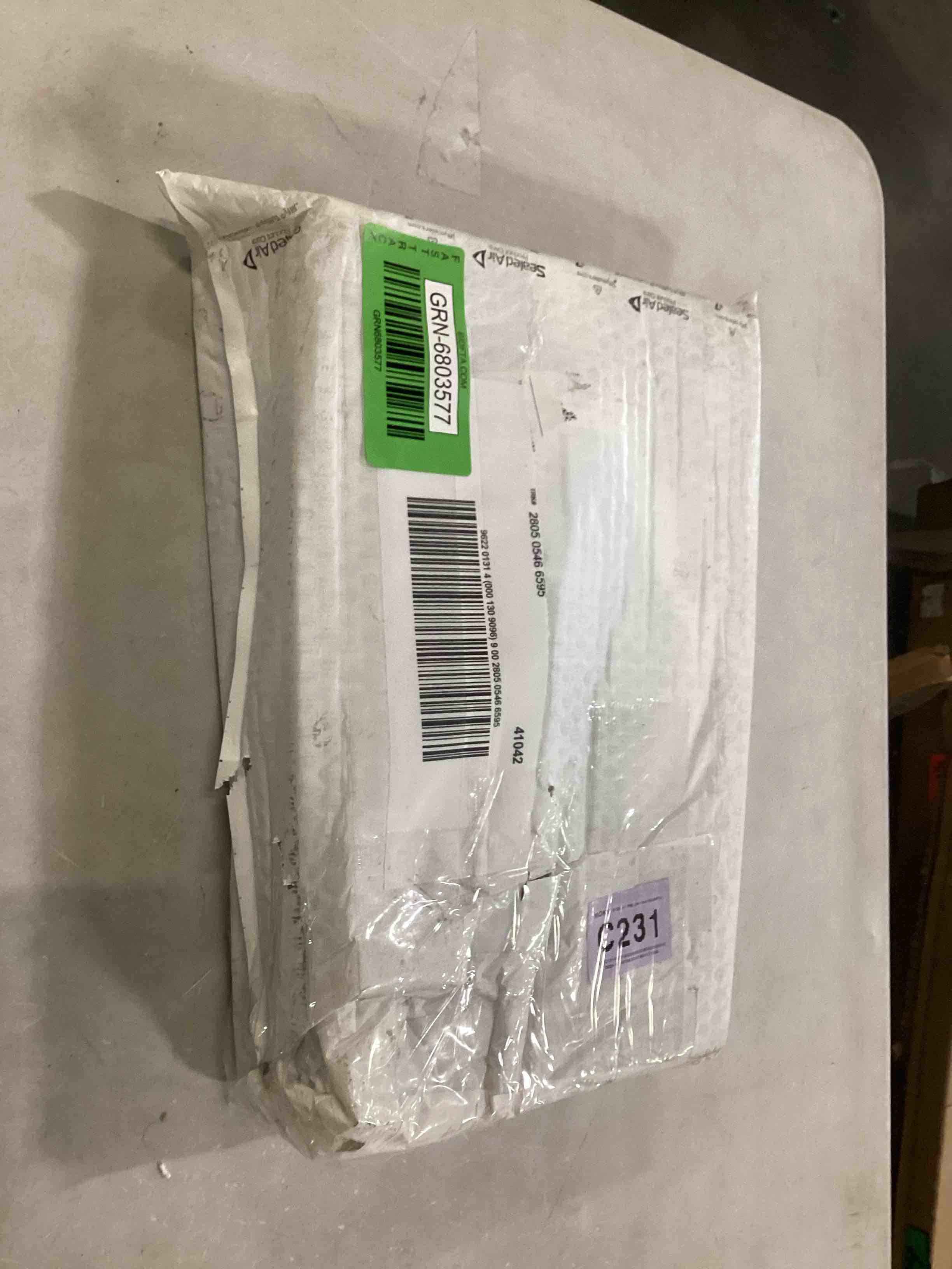 https://s3.amazonaws.com/lotting-images-prod/bidfta/GRN6803577_1729602739884.jpeg