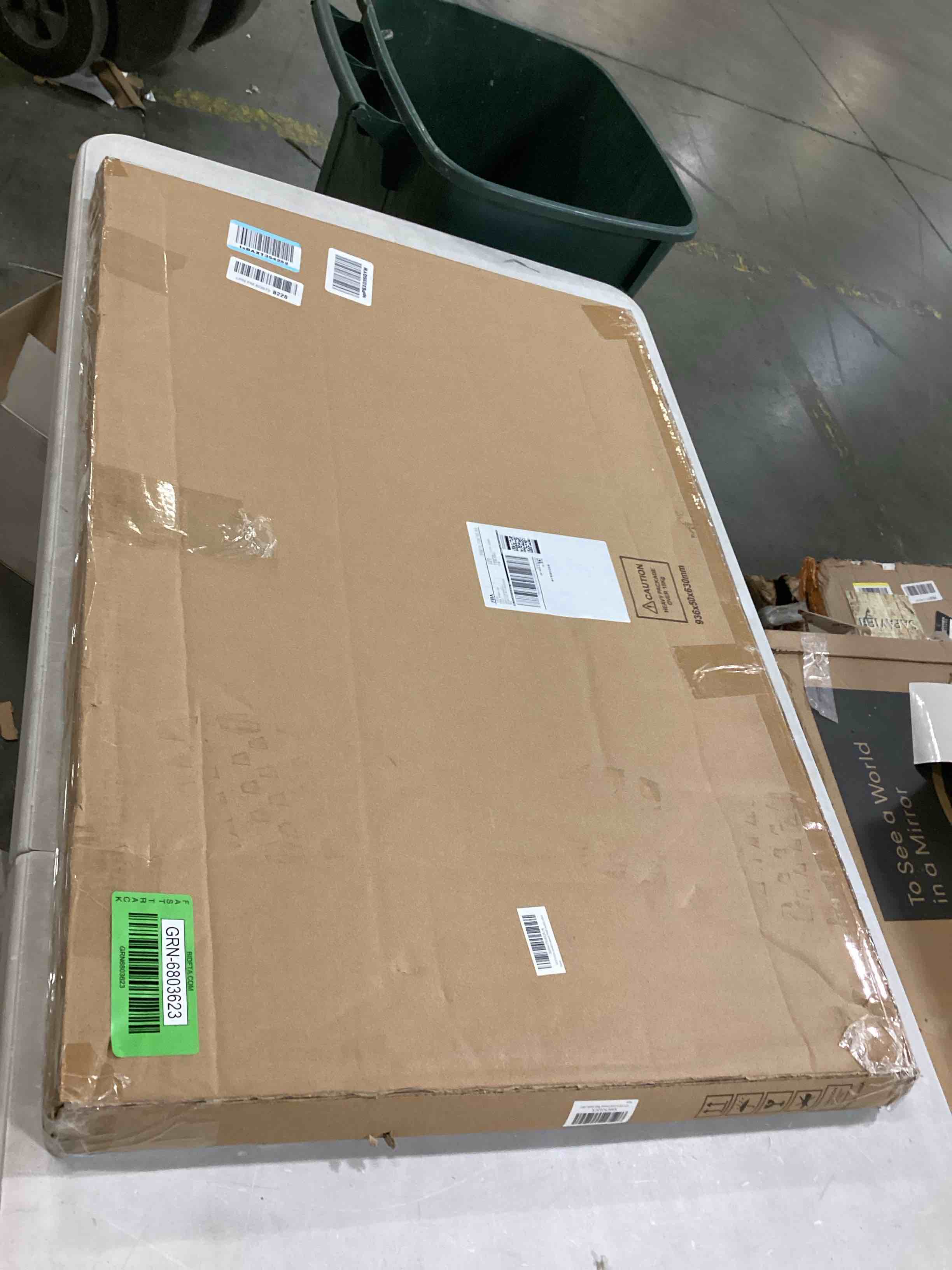 https://s3.amazonaws.com/lotting-images-prod/bidfta/GRN6803623_1729683601166.jpeg