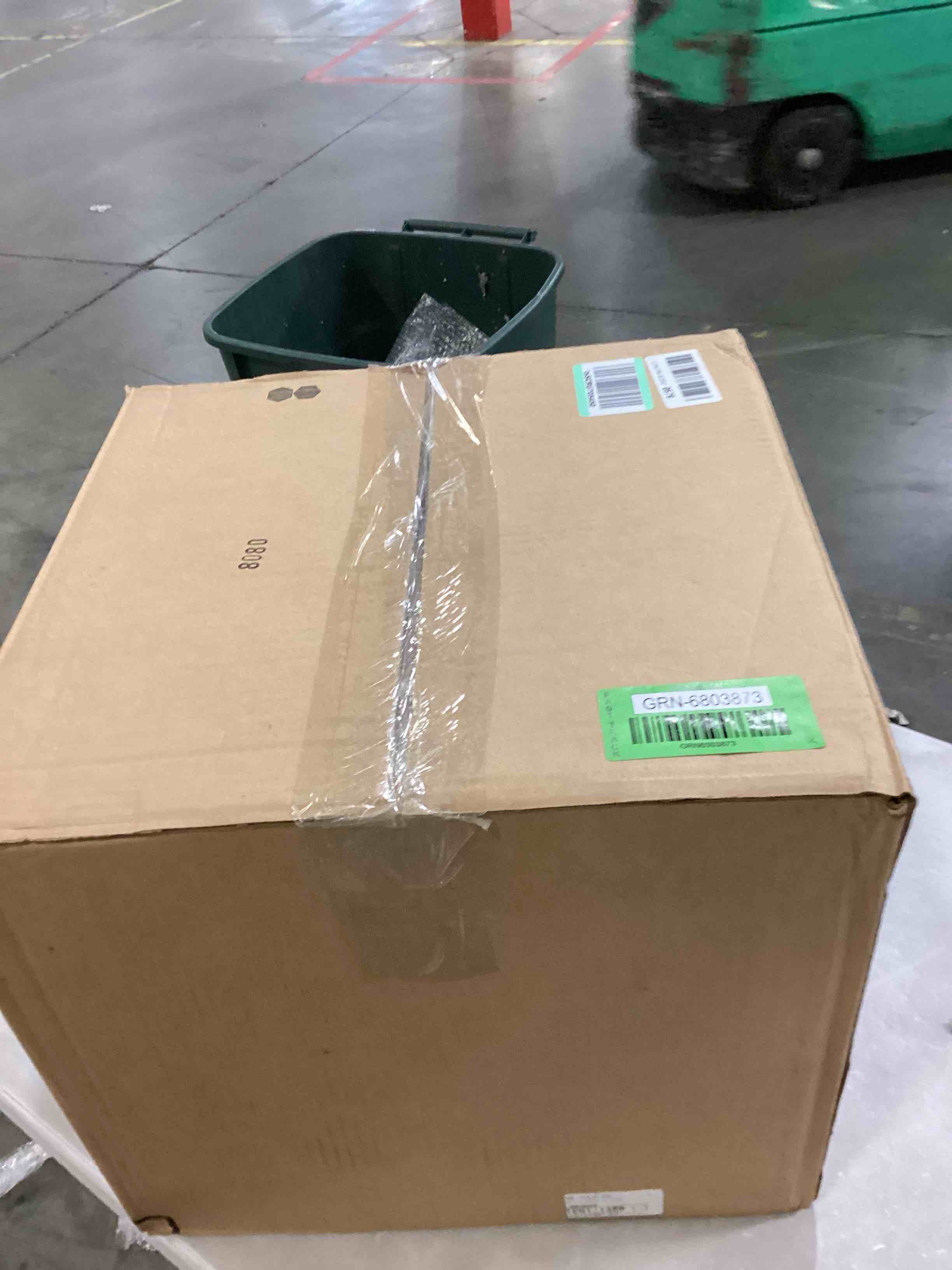 https://s3.amazonaws.com/lotting-images-prod/bidfta/GRN6803873_1730143080486.jpeg