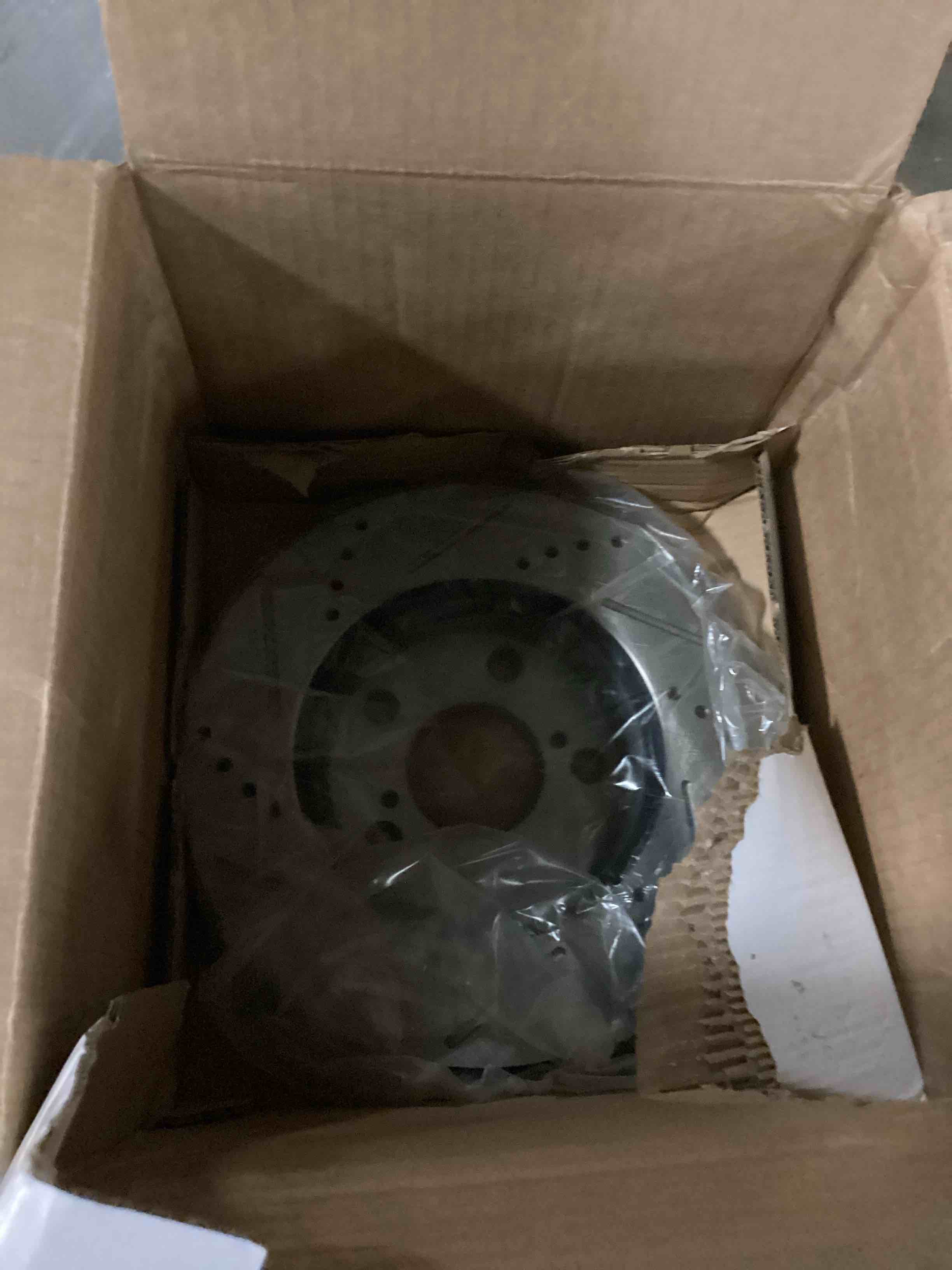 https://s3.amazonaws.com/lotting-images-prod/bidfta/GRN6804449_1728565311489.jpeg