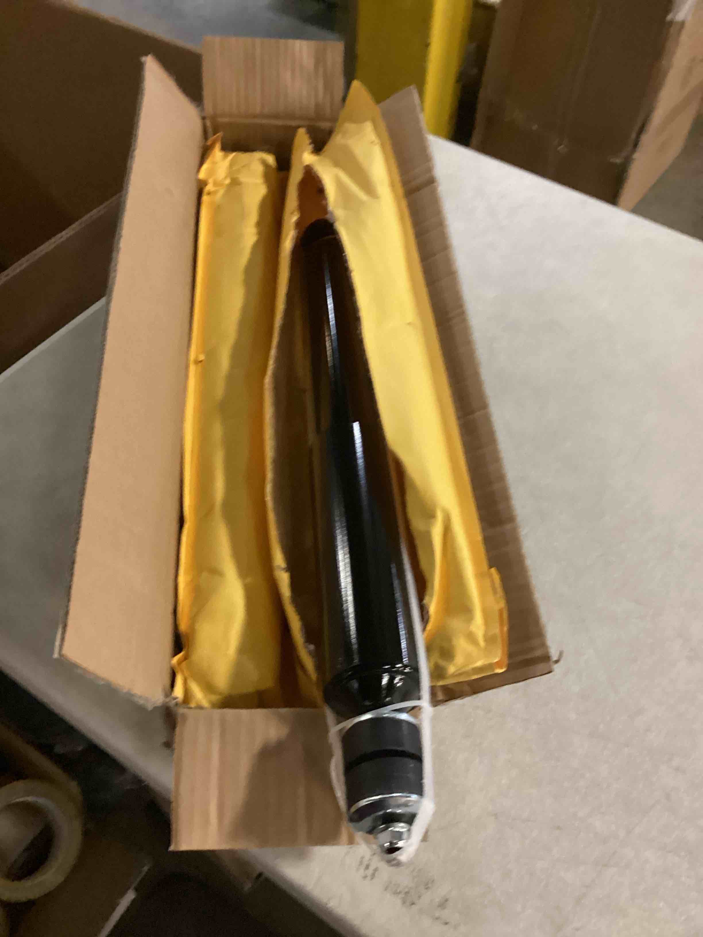 https://s3.amazonaws.com/lotting-images-prod/bidfta/GRN6804466_1728567770601.jpeg