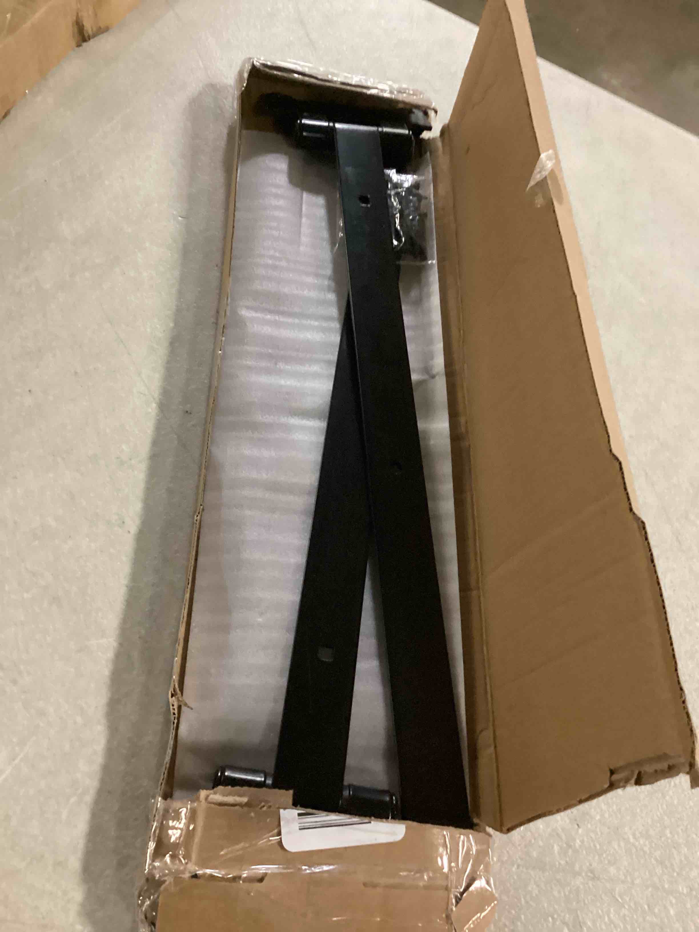 https://s3.amazonaws.com/lotting-images-prod/bidfta/GRN6804511_1728573774598.jpeg