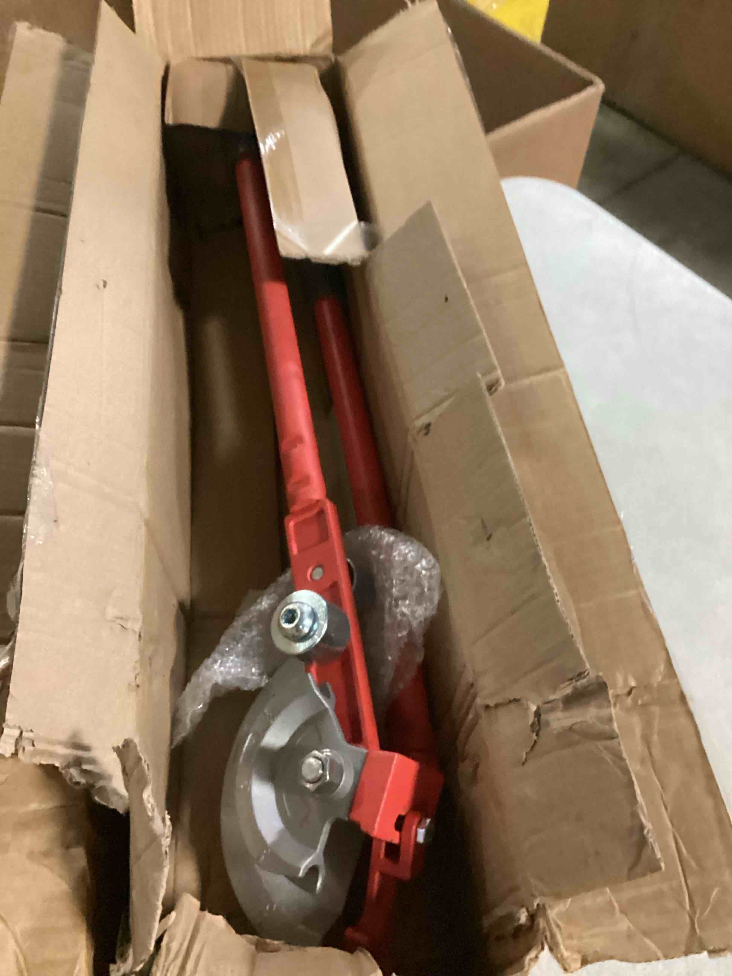 https://s3.amazonaws.com/lotting-images-prod/bidfta/GRN6804813_1728910088919.jpeg