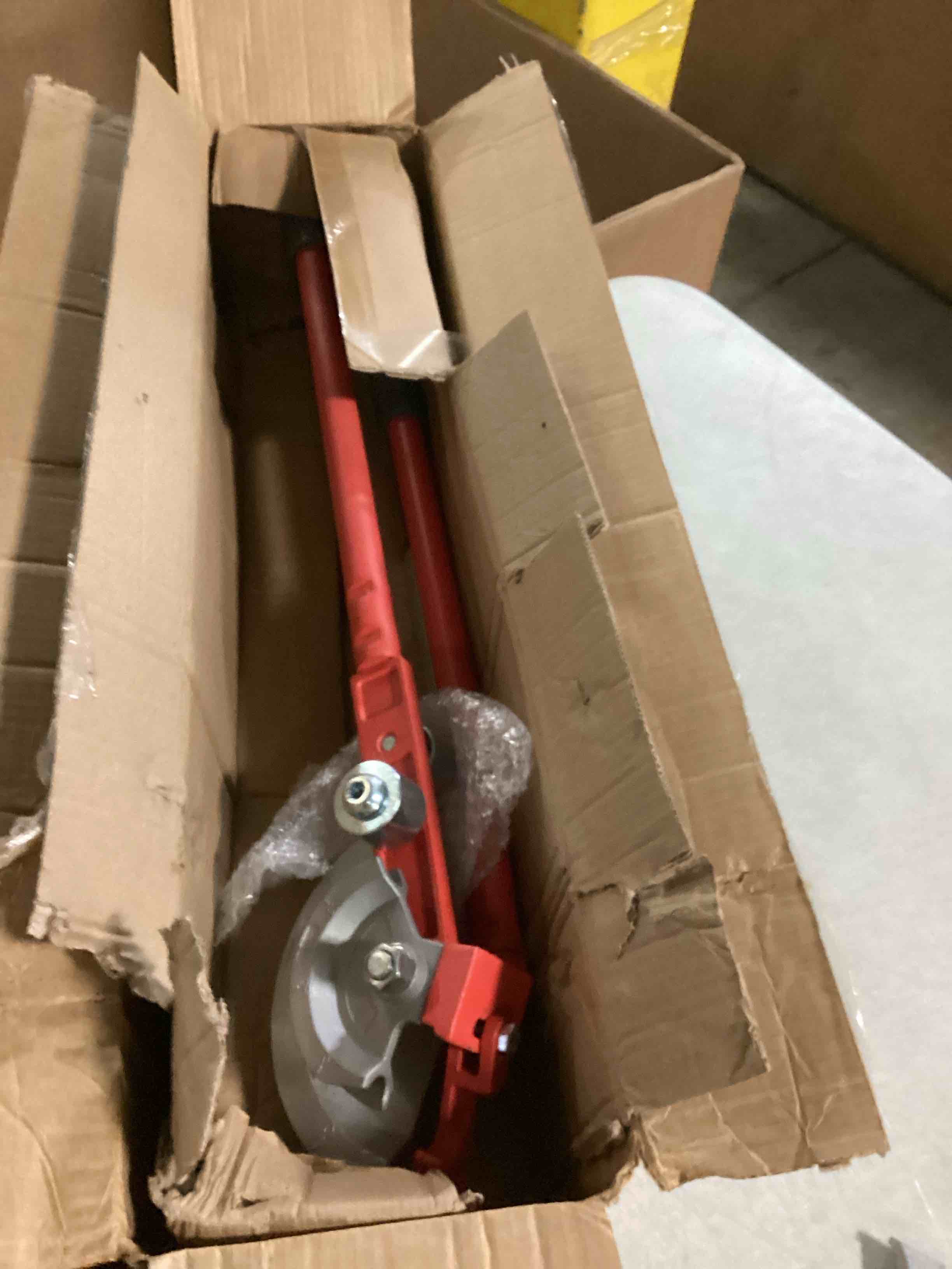 https://s3.amazonaws.com/lotting-images-prod/bidfta/GRN6804813_1728910089833.jpeg