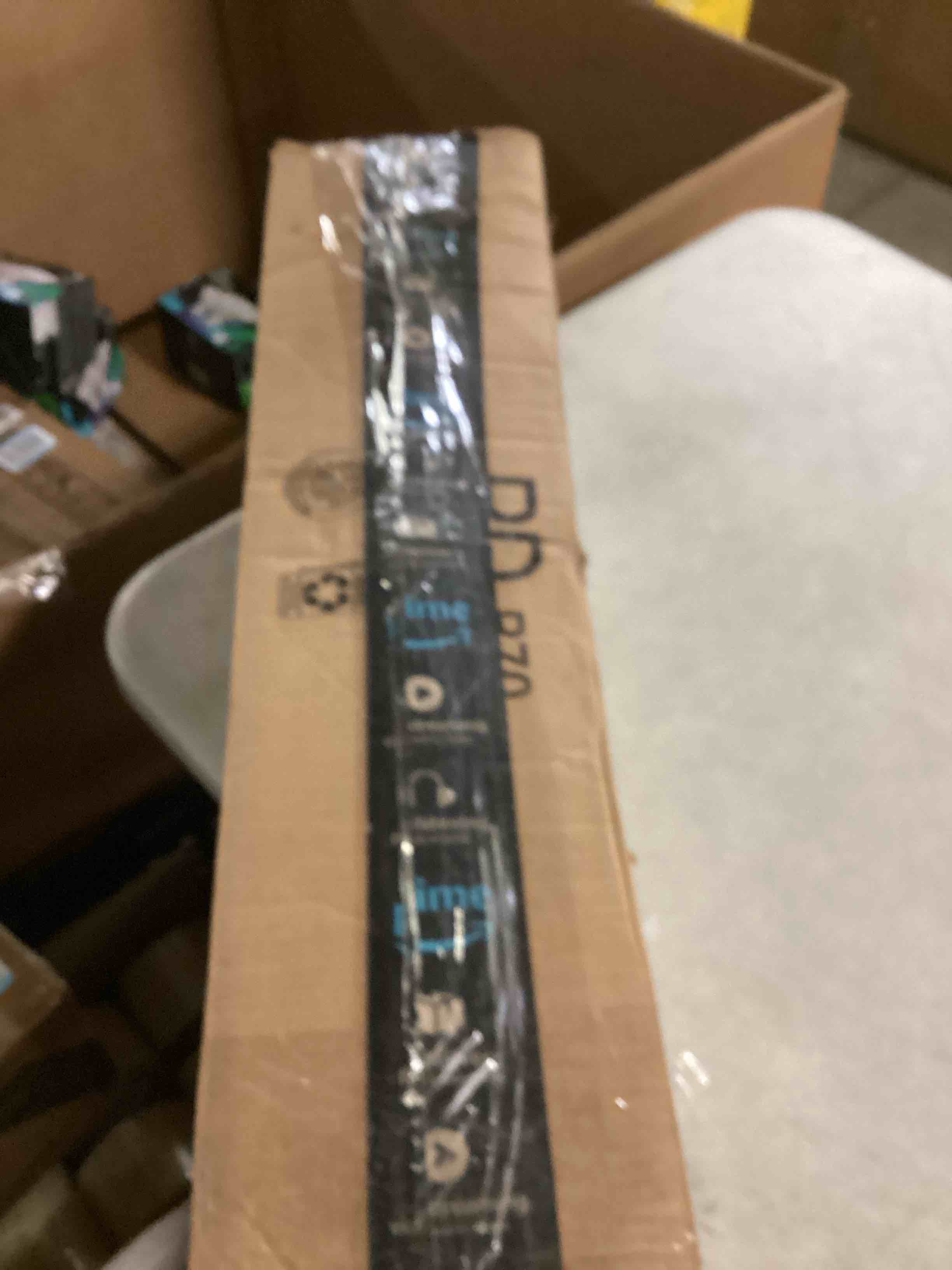 https://s3.amazonaws.com/lotting-images-prod/bidfta/GRN6804813_1728910125357.jpeg