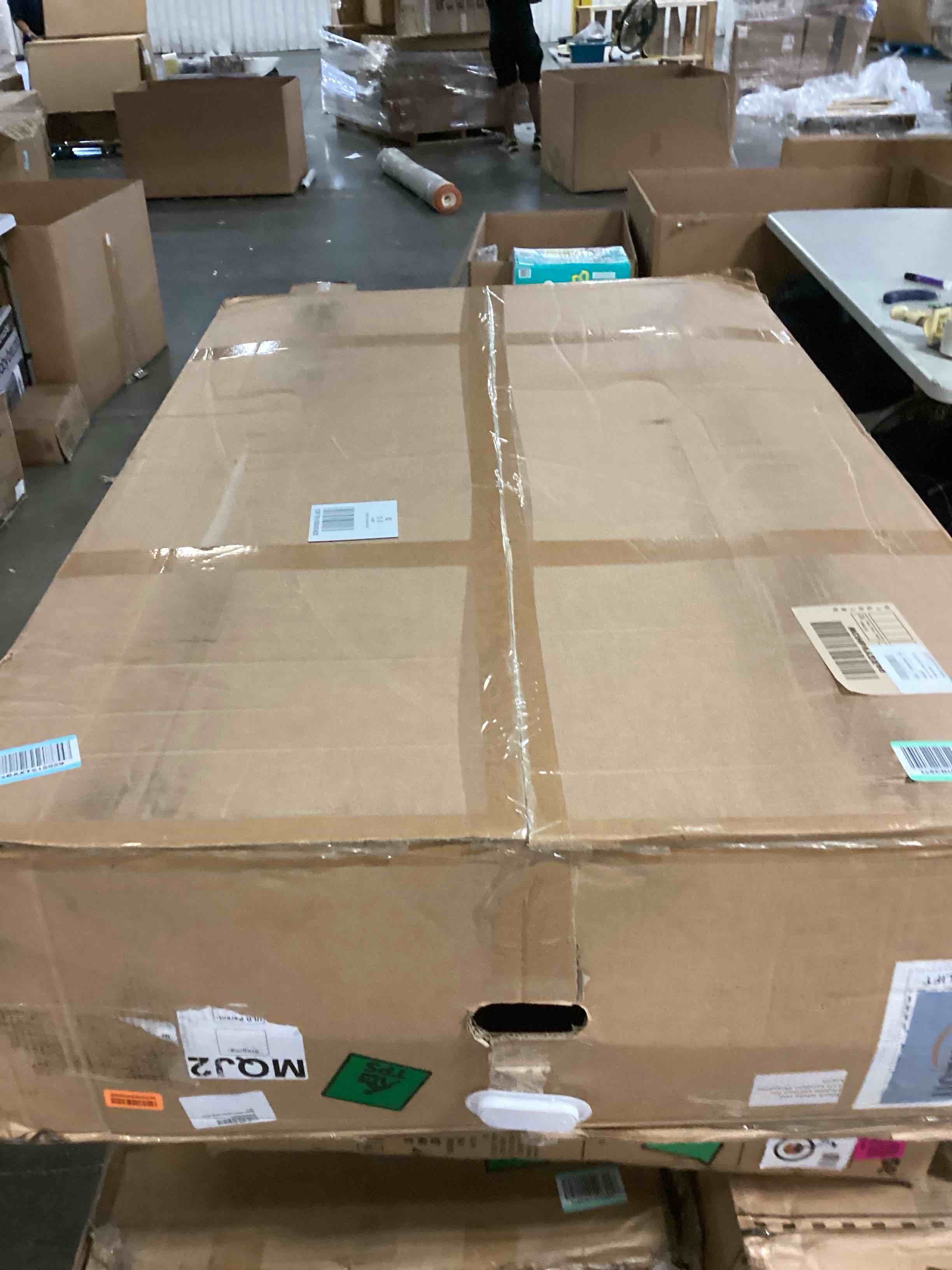 https://s3.amazonaws.com/lotting-images-prod/bidfta/GRN6805254_1729099810397.jpeg