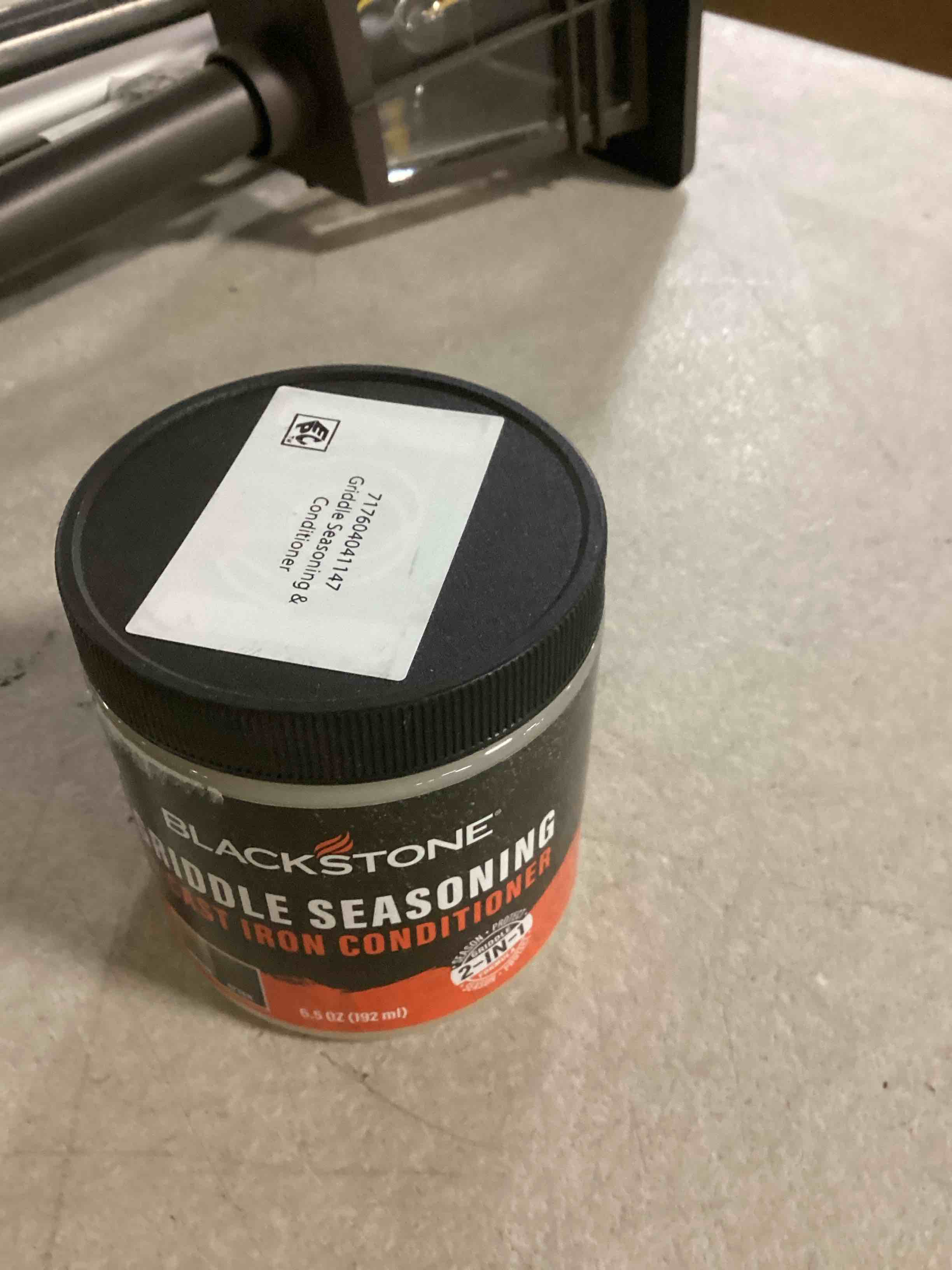 Blackstone 4114 Griddle Seasoning and Cast Iron Conditioner, 6.5 Ounce