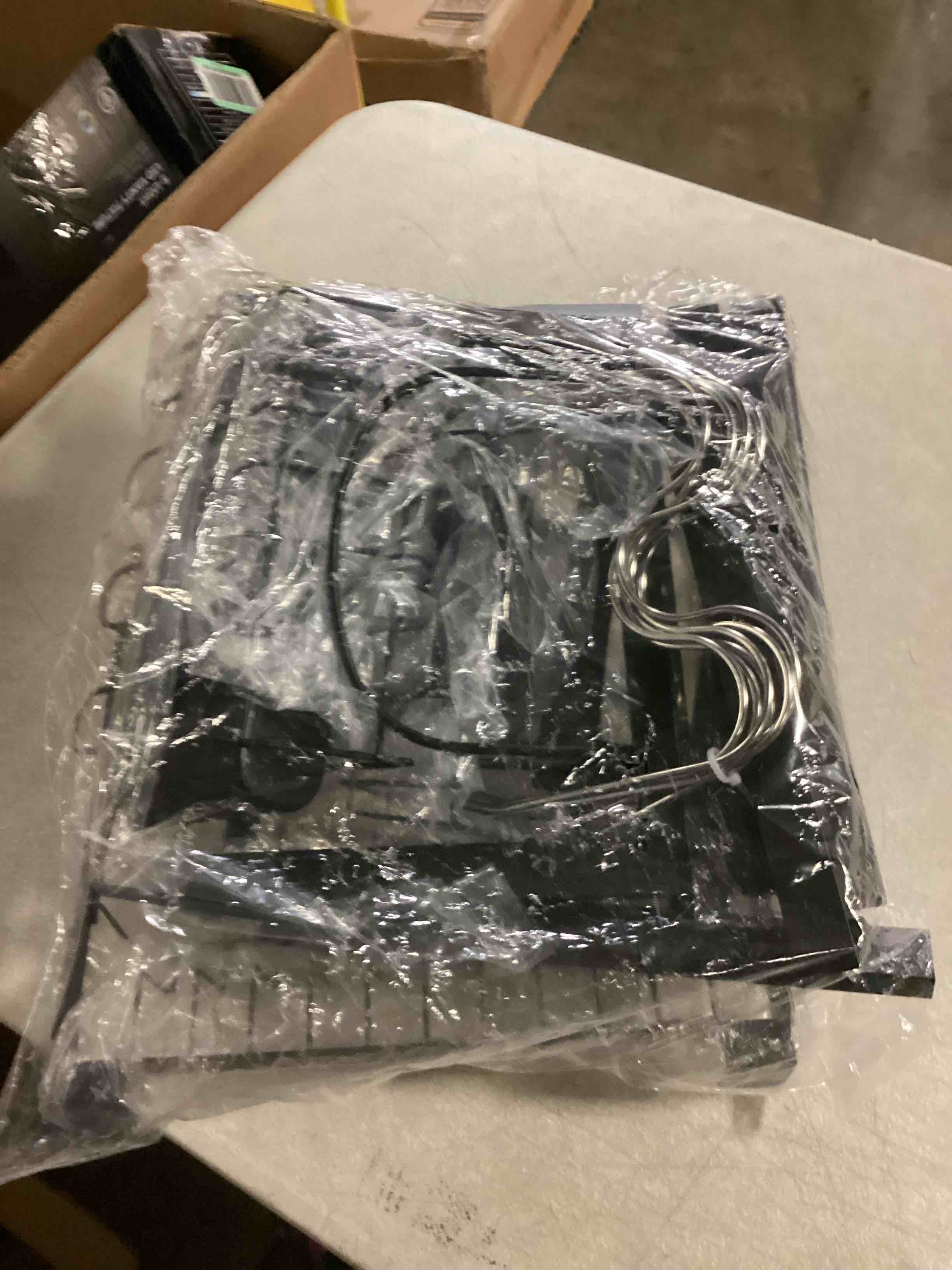 https://s3.amazonaws.com/lotting-images-prod/bidfta/GRN6805393_1729190249521.jpeg