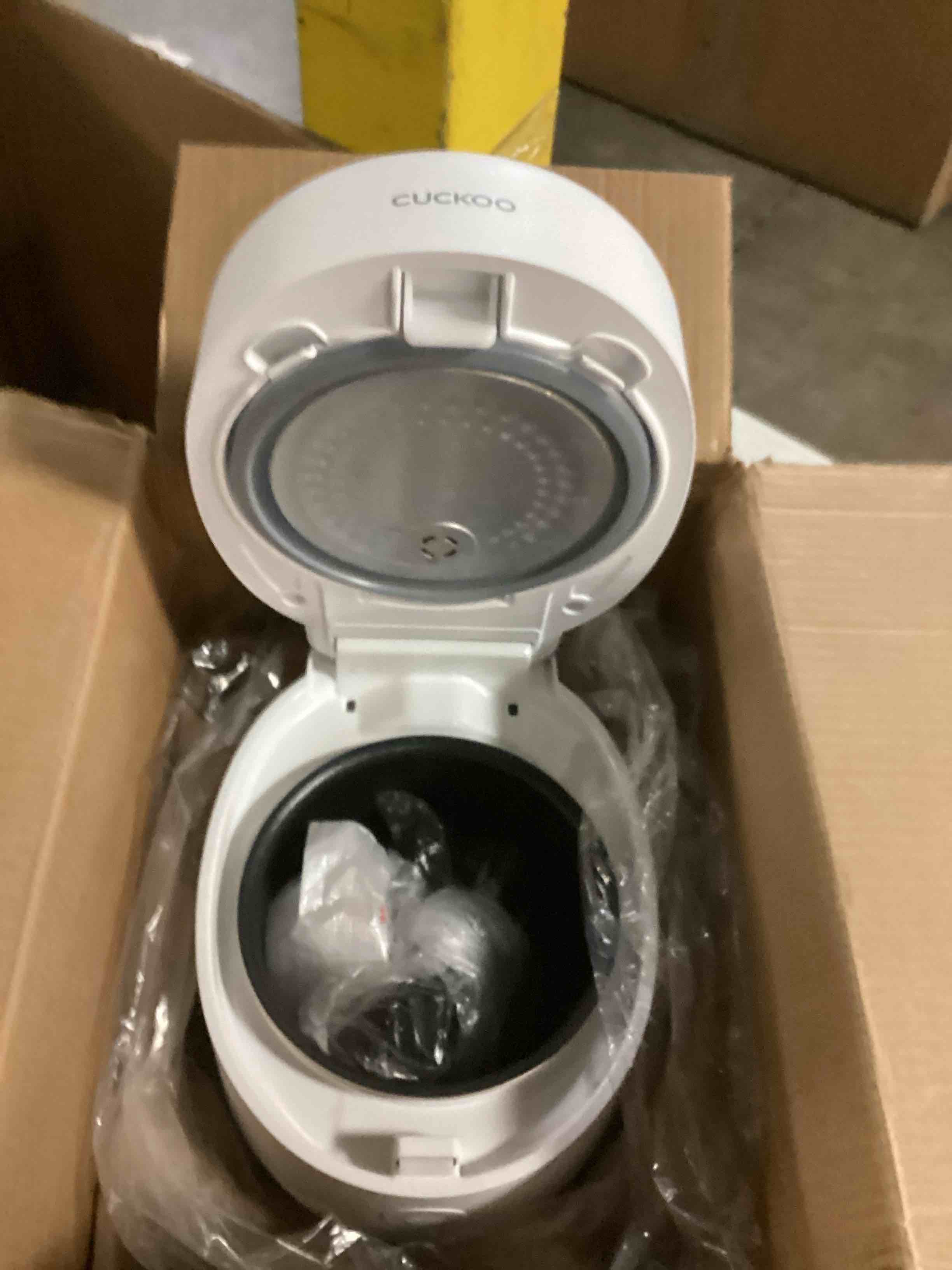 https://s3.amazonaws.com/lotting-images-prod/bidfta/GRN6805440_1729251716578.jpeg