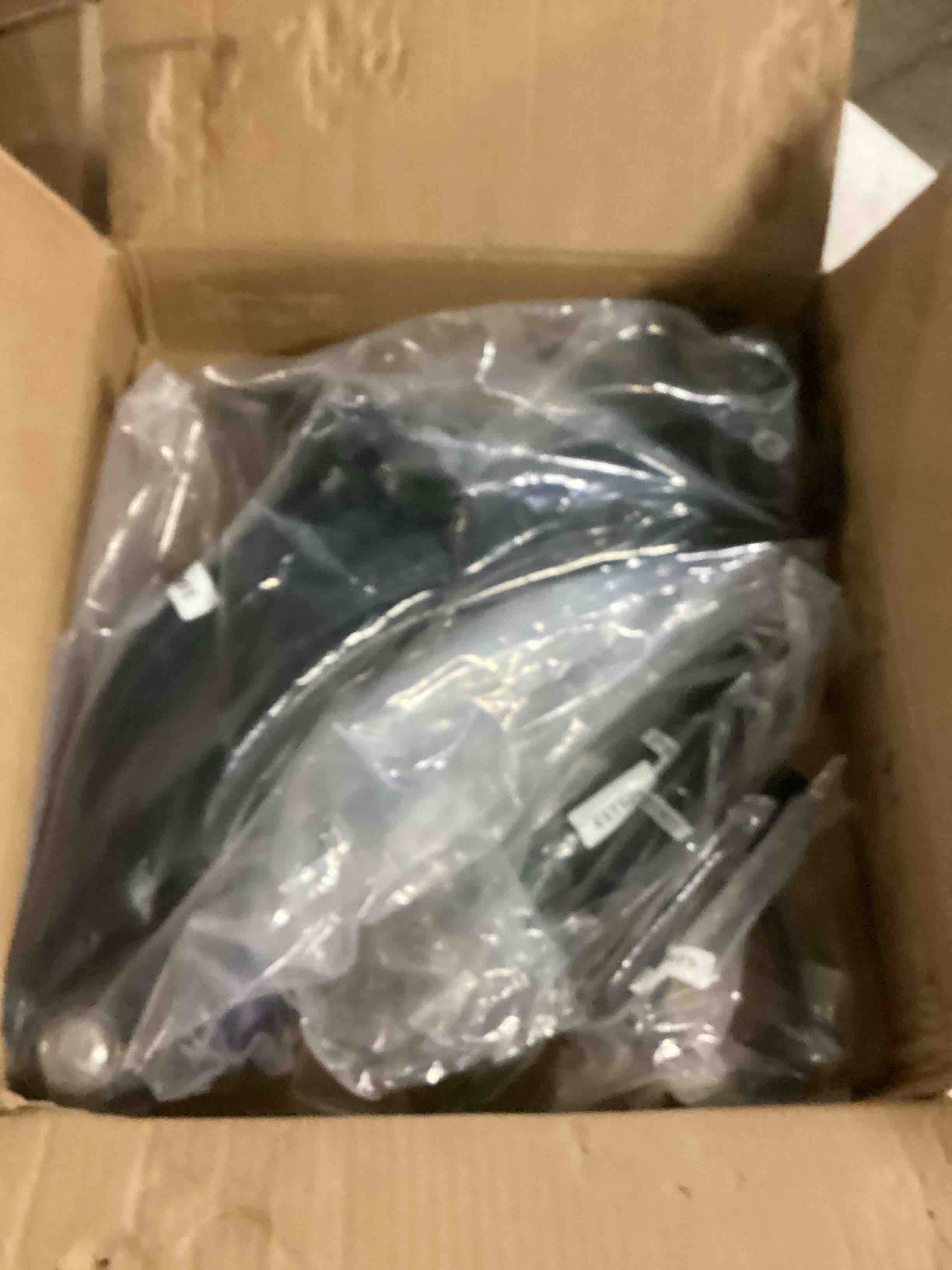https://s3.amazonaws.com/lotting-images-prod/bidfta/GRN6805573_1729272083995.jpeg