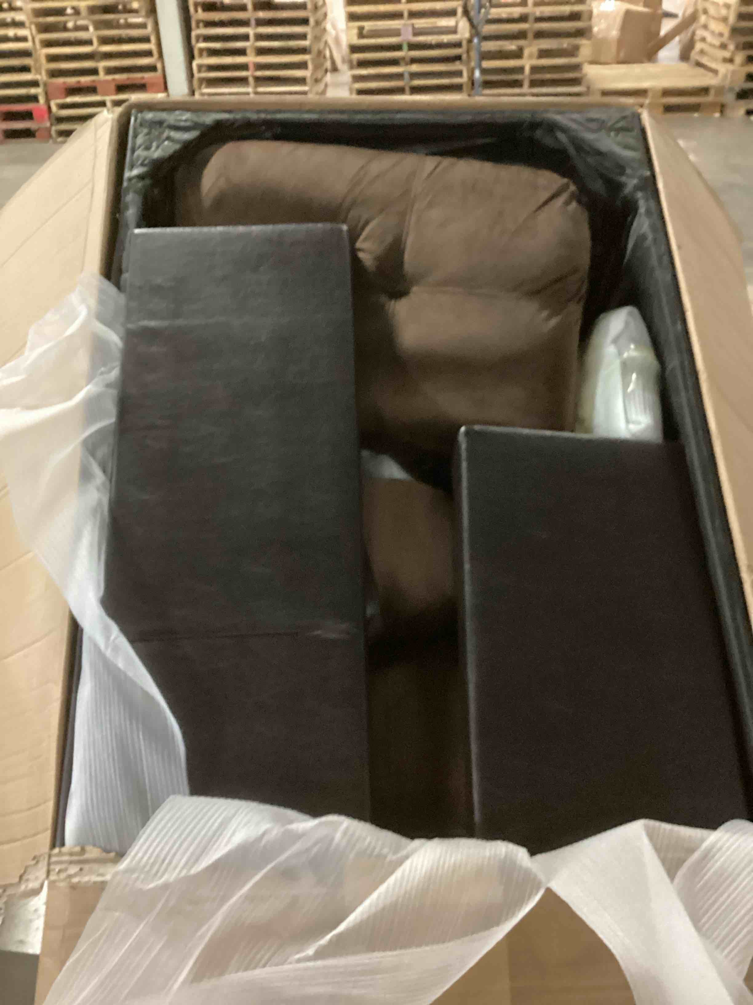 https://s3.amazonaws.com/lotting-images-prod/bidfta/GRN6805876_1729538036298.jpeg