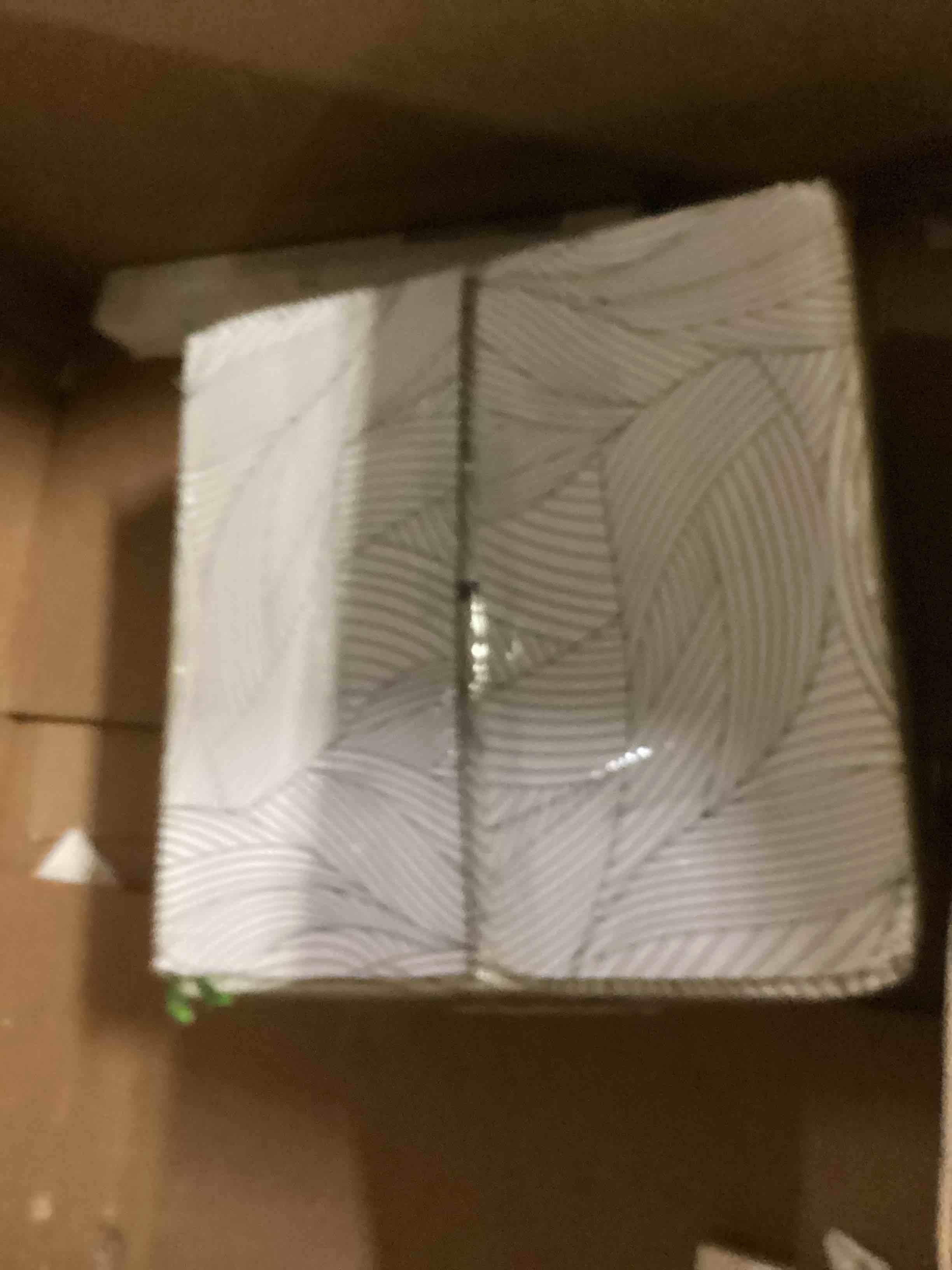https://s3.amazonaws.com/lotting-images-prod/bidfta/GRN6805884_1729598376979.jpeg
