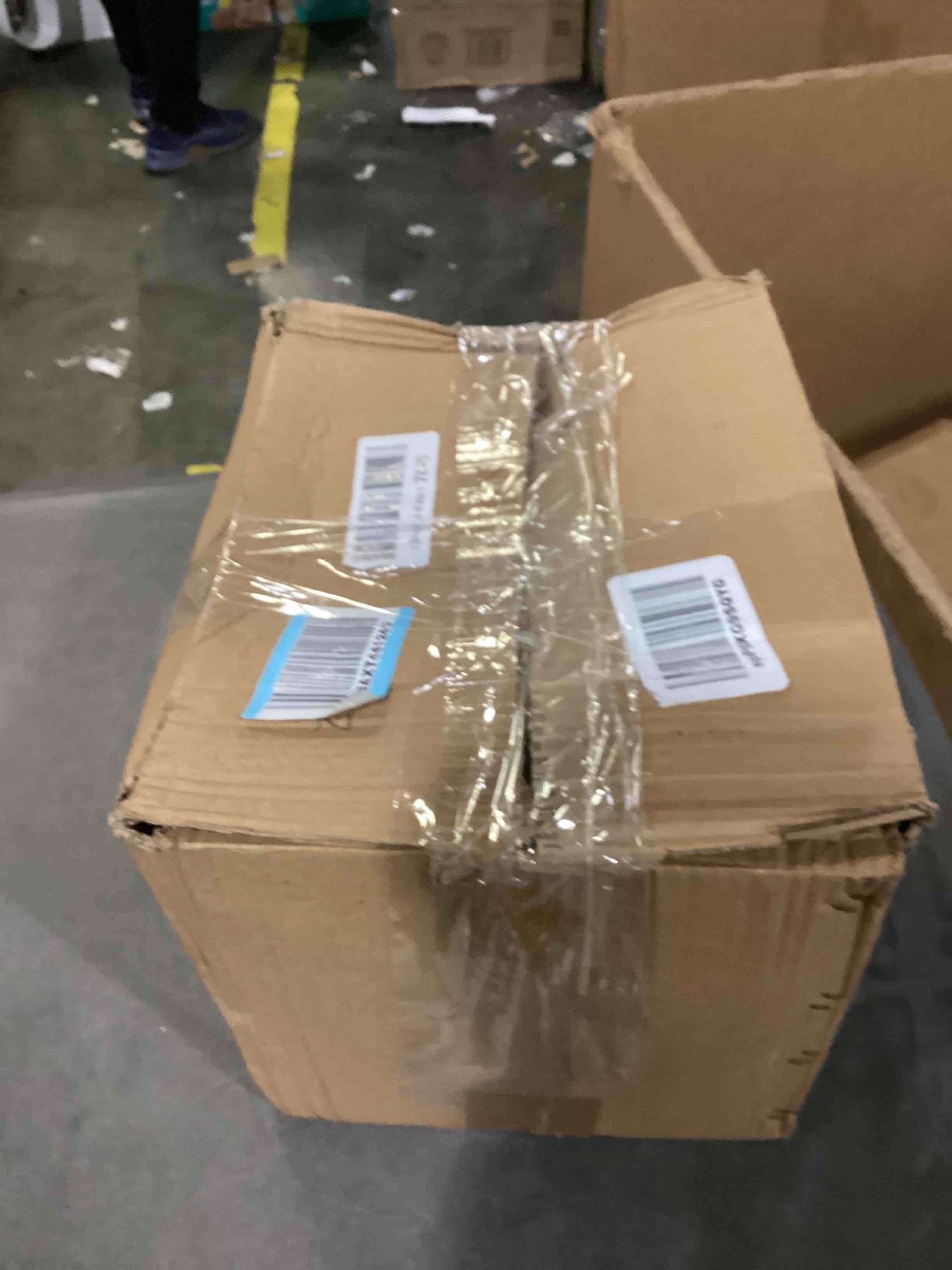 https://s3.amazonaws.com/lotting-images-prod/bidfta/GRN6806510_1729618537576.jpeg
