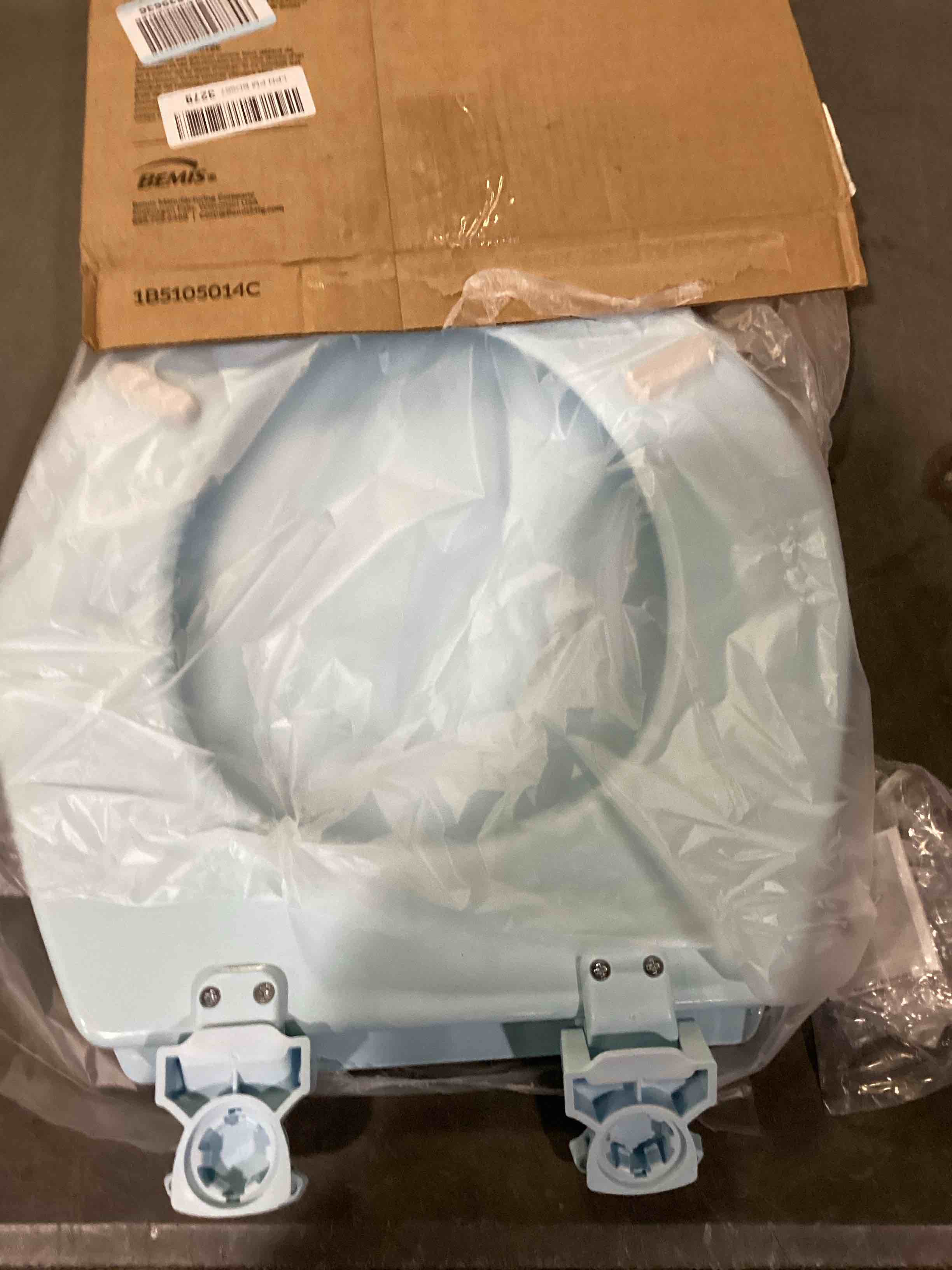 https://s3.amazonaws.com/lotting-images-prod/bidfta/GRN6807027_1730212921652.jpeg