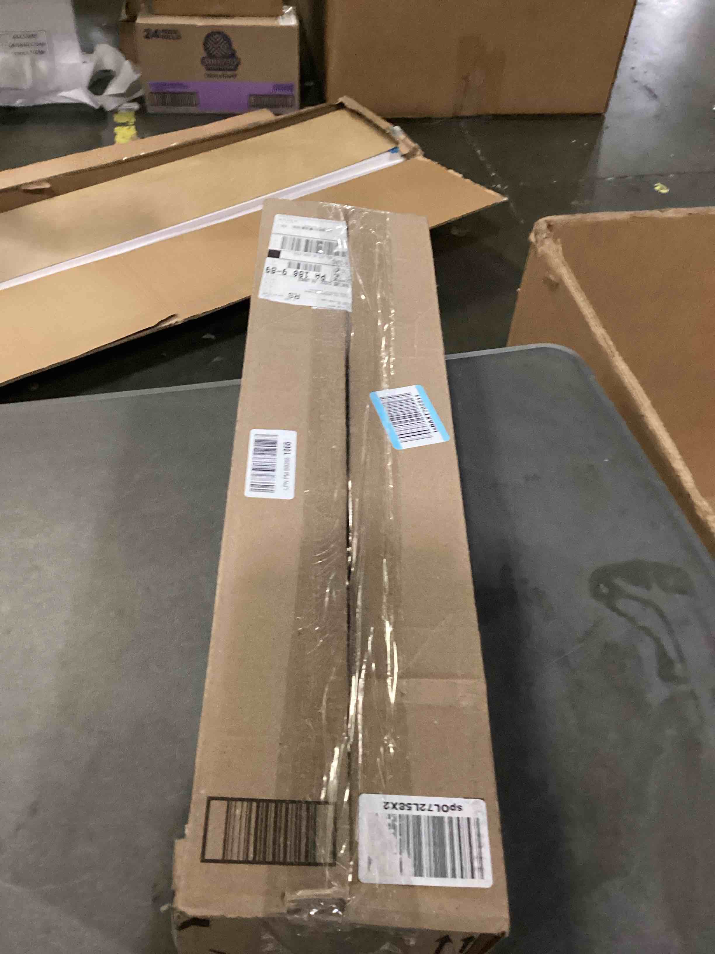 https://s3.amazonaws.com/lotting-images-prod/bidfta/GRN6807261_1730394743697.jpeg