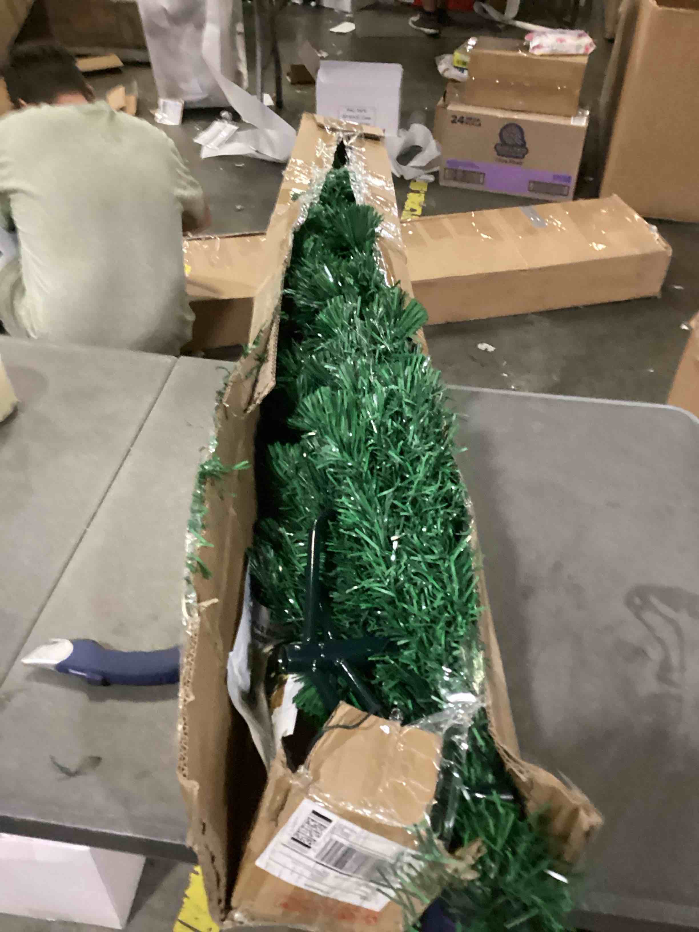 https://s3.amazonaws.com/lotting-images-prod/bidfta/GRN6807263_1730394923591.jpeg