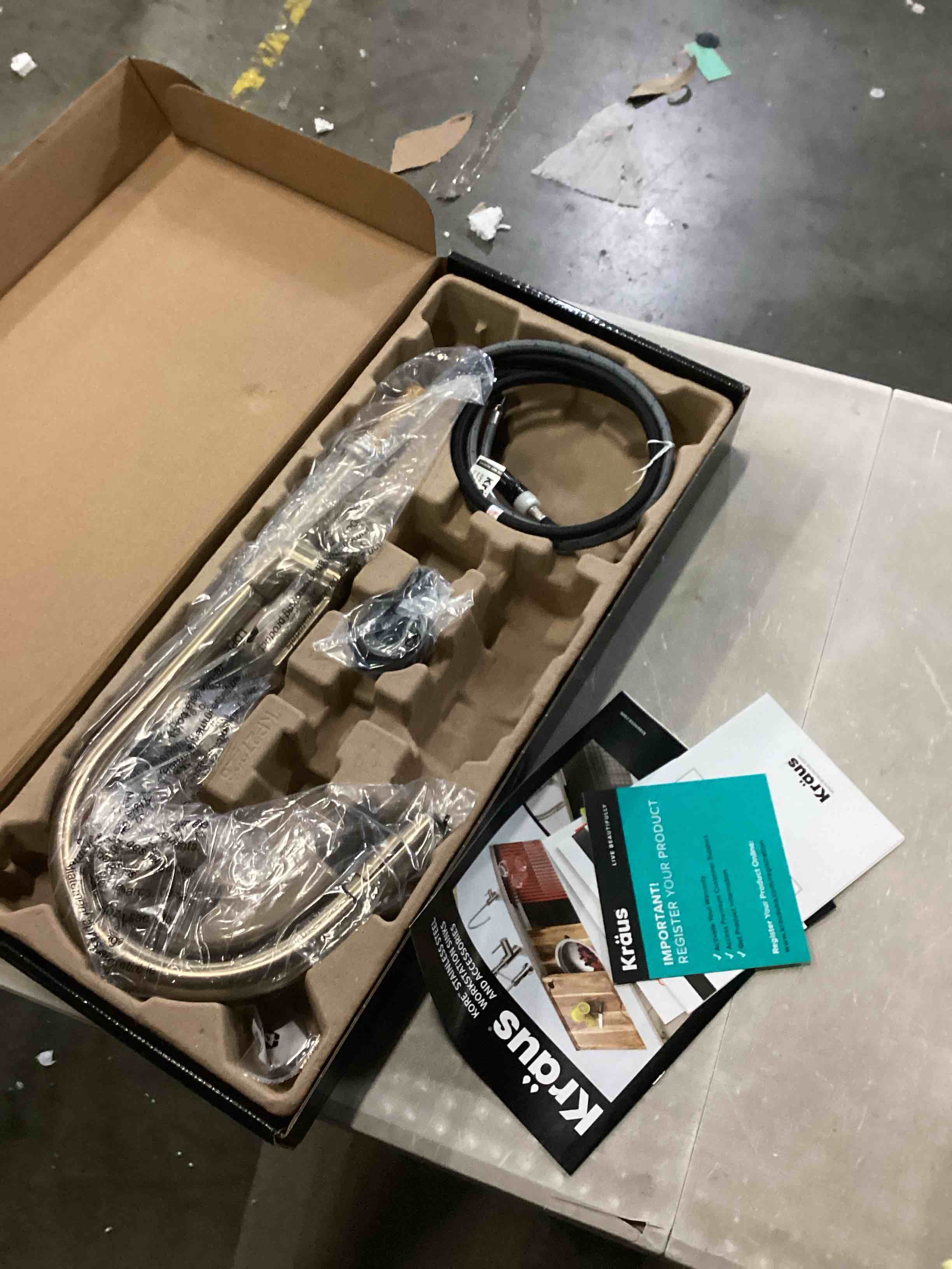 https://s3.amazonaws.com/lotting-images-prod/bidfta/GRN6807614_1730998382860.jpeg
