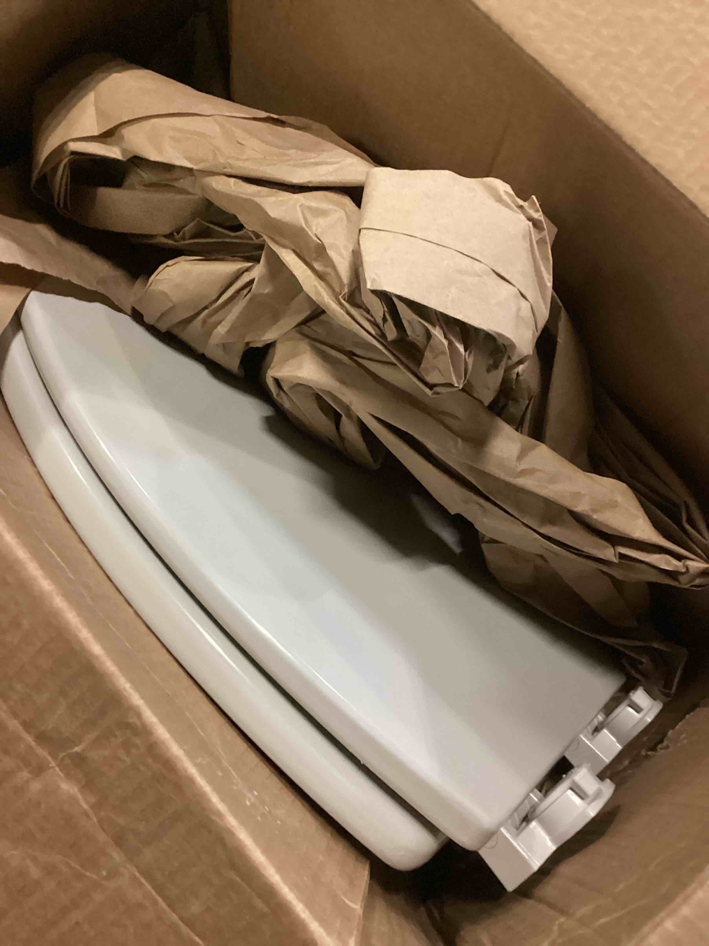 https://s3.amazonaws.com/lotting-images-prod/bidfta/GRN6808754_1732220523053.jpeg