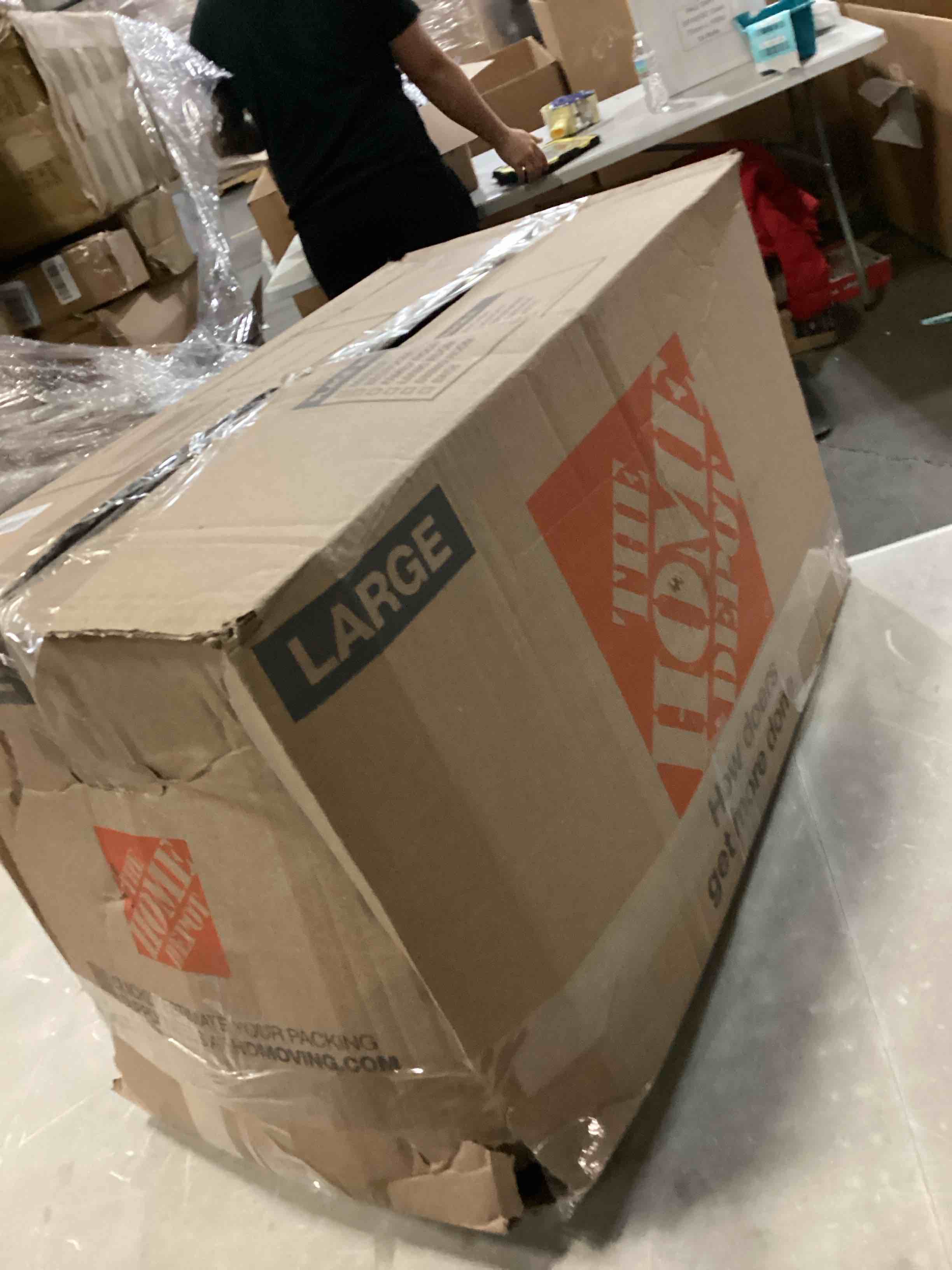 https://s3.amazonaws.com/lotting-images-prod/bidfta/GRN6808757_1732277371711.jpeg