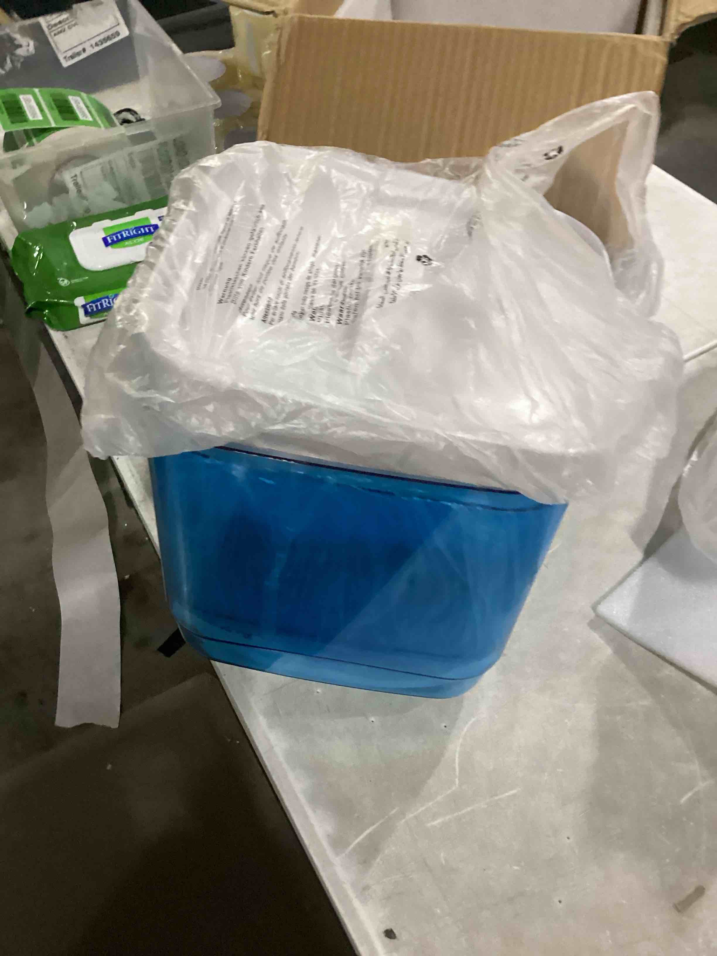https://s3.amazonaws.com/lotting-images-prod/bidfta/GRN6808987_1728910927310.jpeg