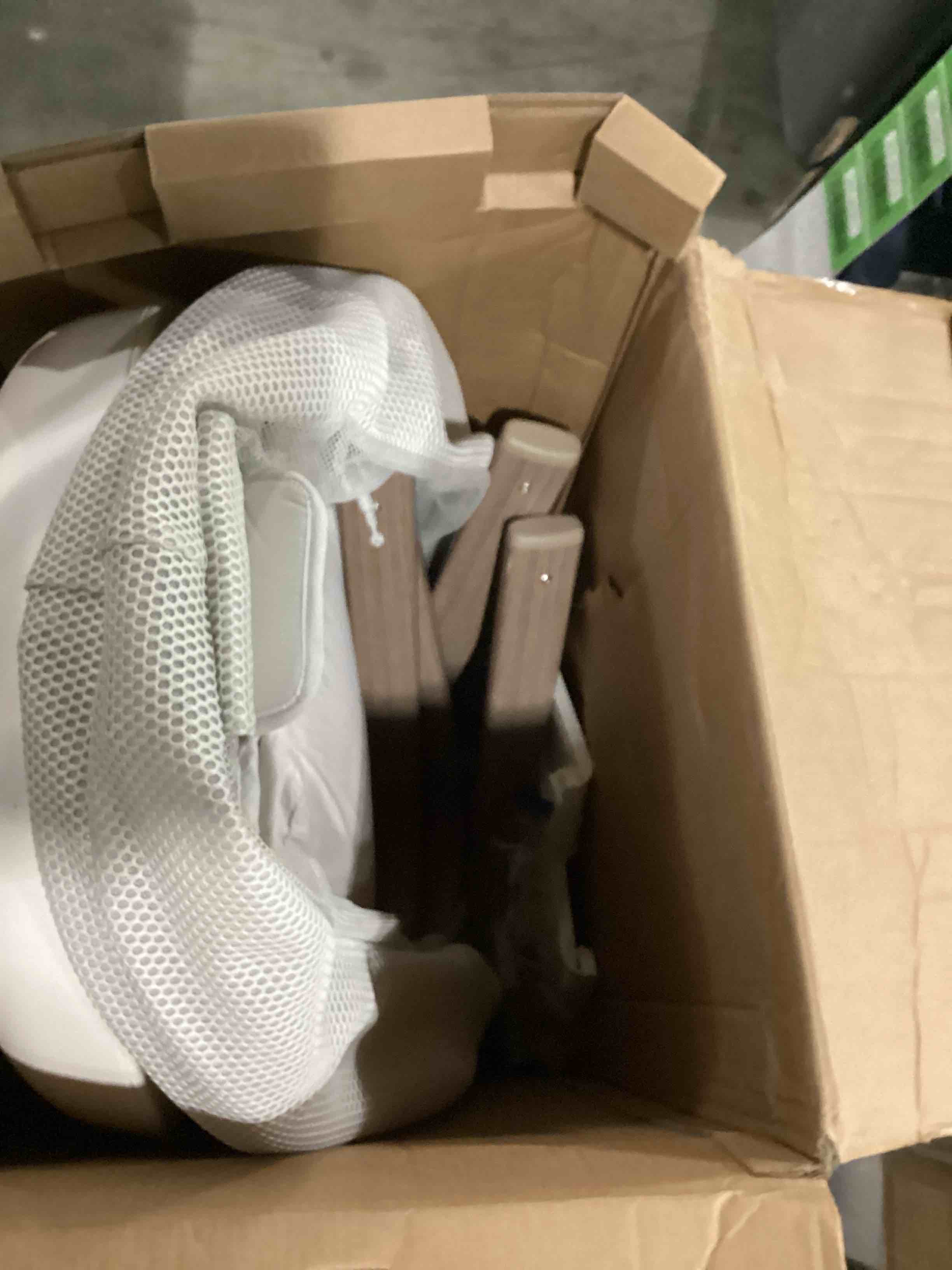 https://s3.amazonaws.com/lotting-images-prod/bidfta/GRN6809017_1728916445592.jpeg