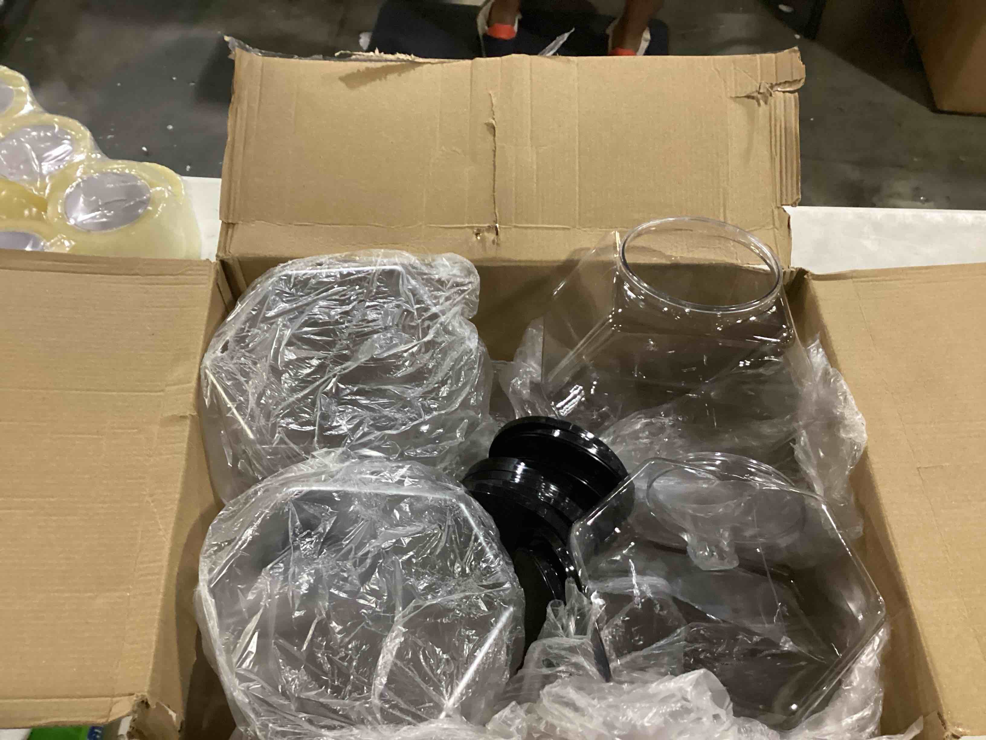 https://s3.amazonaws.com/lotting-images-prod/bidfta/GRN6809056_1728925492001.jpeg