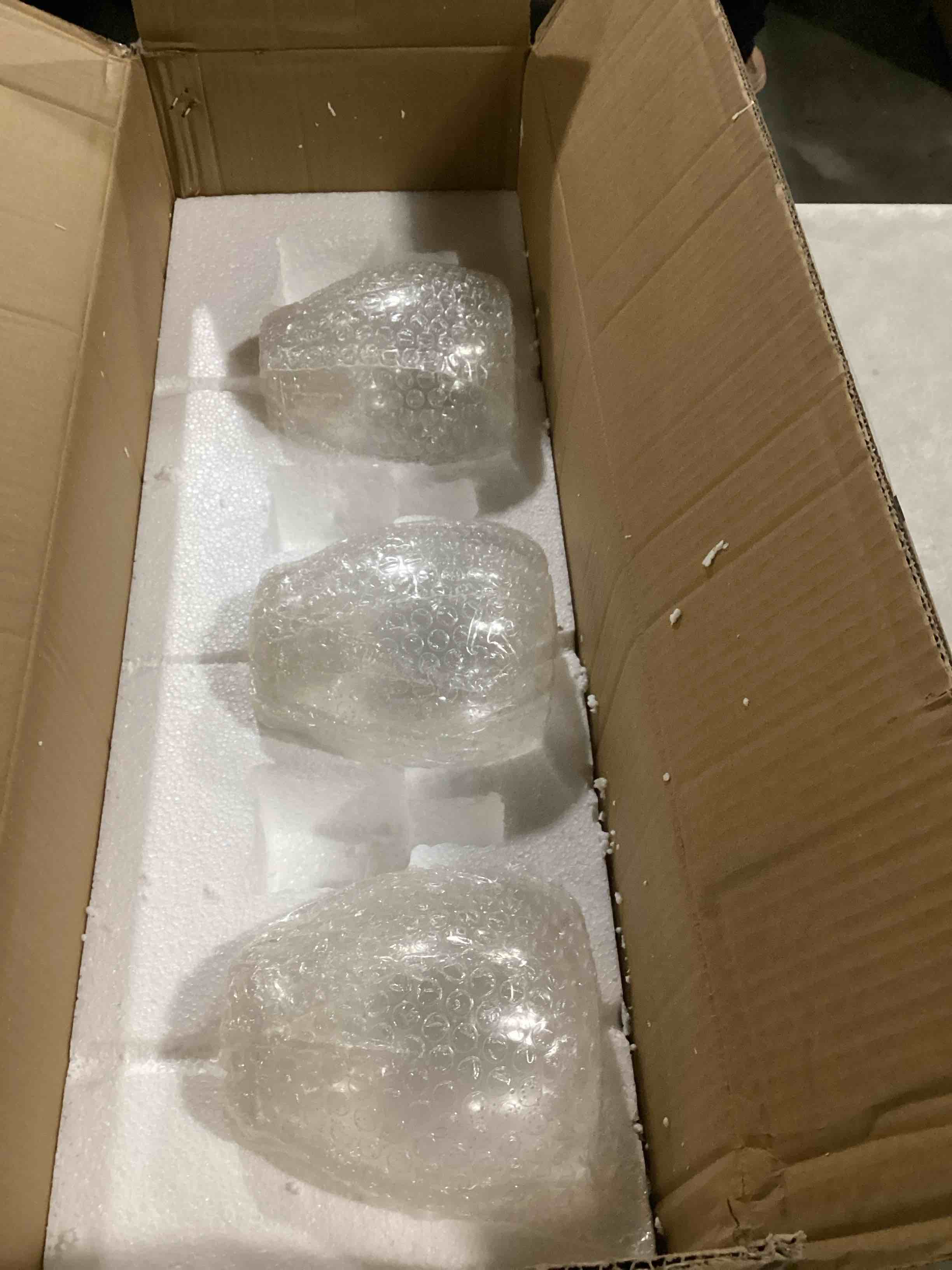 https://s3.amazonaws.com/lotting-images-prod/bidfta/GRN6809501_1729252580331.jpeg