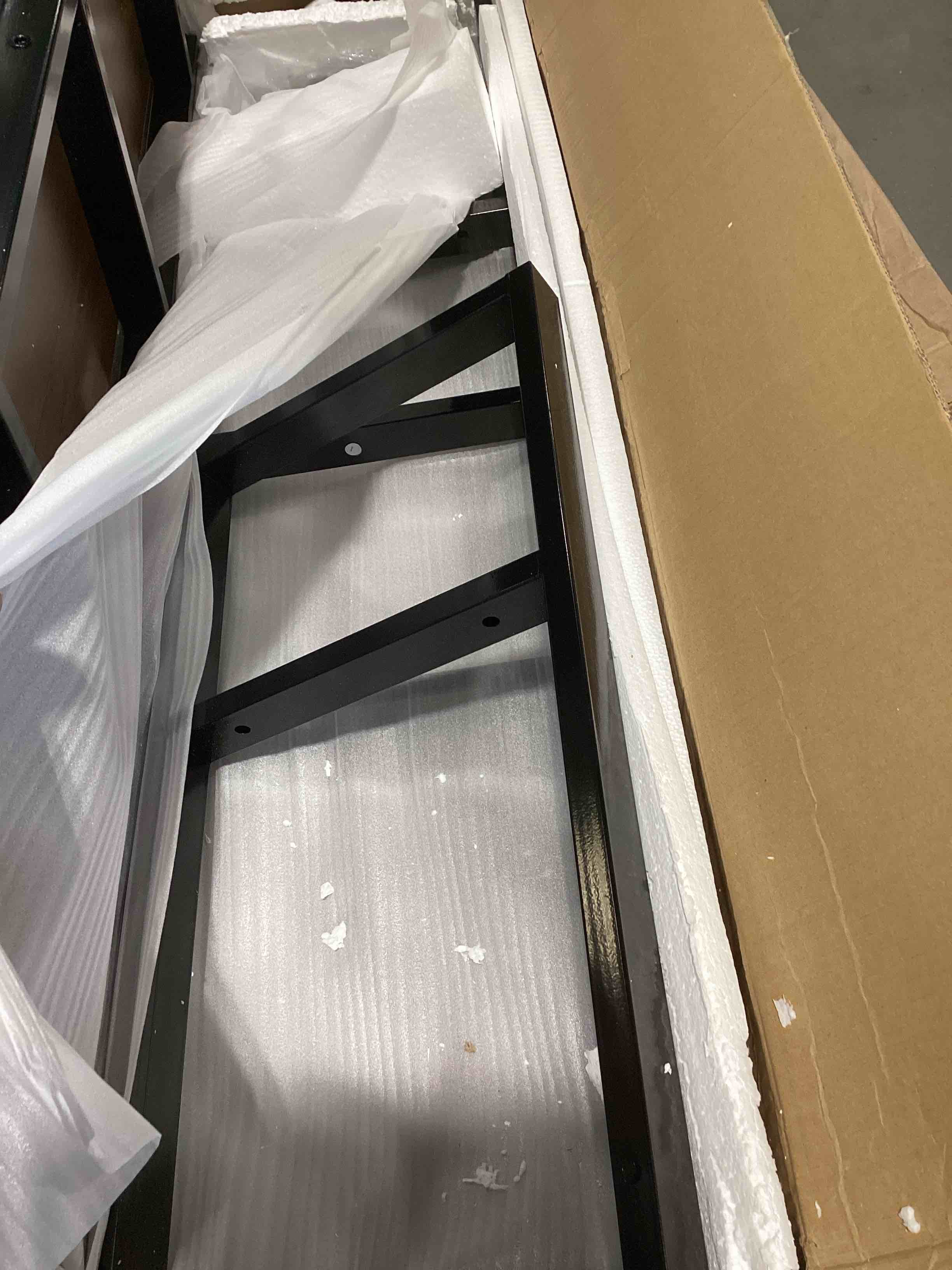 https://s3.amazonaws.com/lotting-images-prod/bidfta/GRN6809665_1729343092743.jpeg