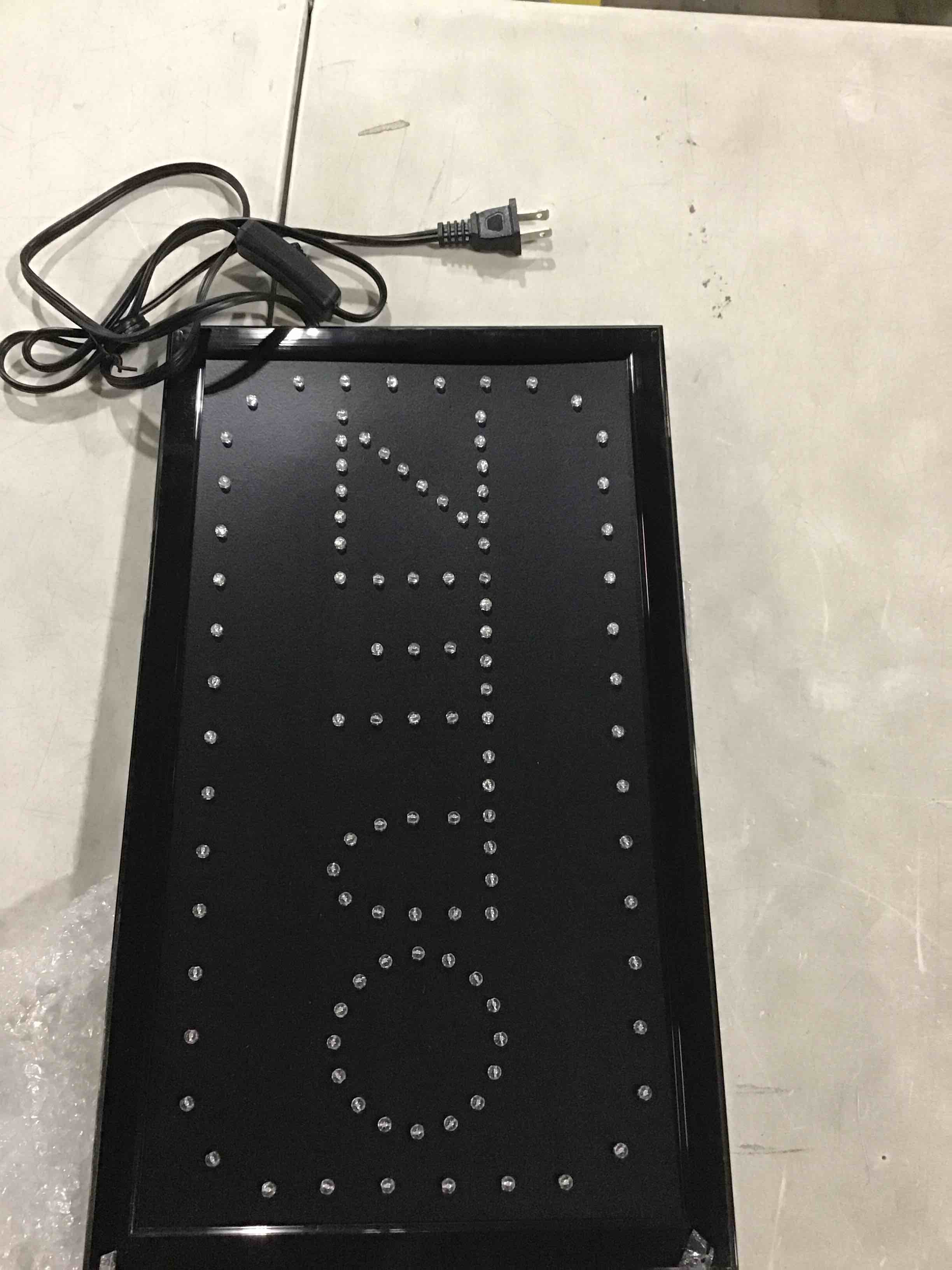 https://s3.amazonaws.com/lotting-images-prod/bidfta/GRN6810027_1730129953862.jpeg