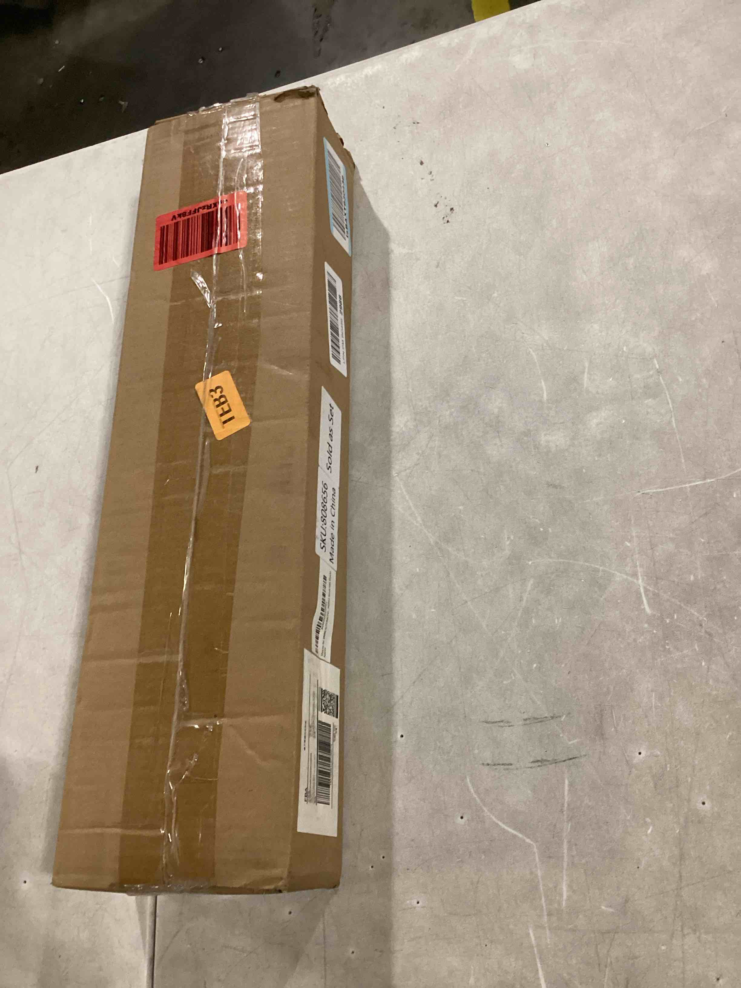 https://s3.amazonaws.com/lotting-images-prod/bidfta/GRN6810103_1730200054972.jpeg