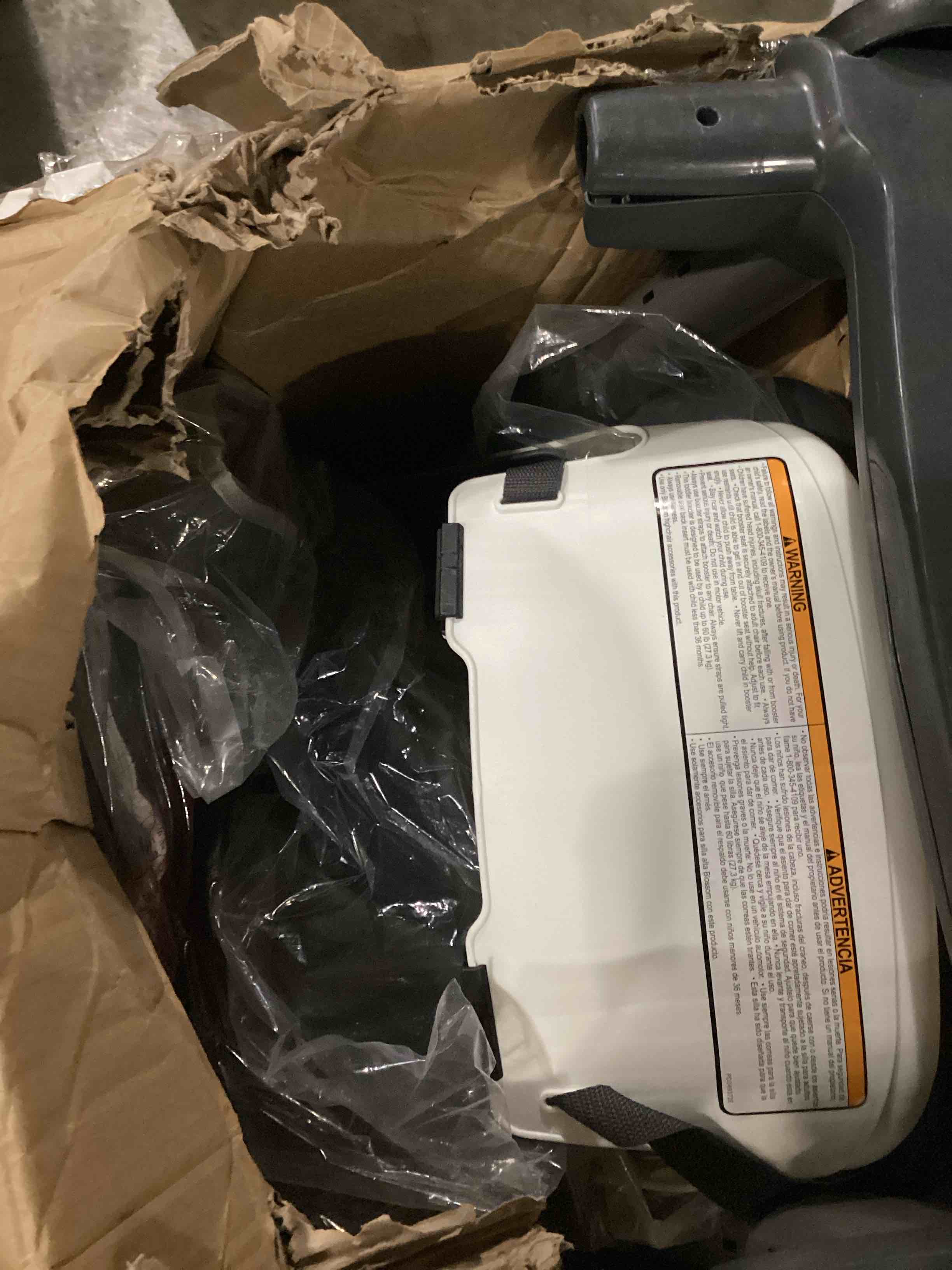 https://s3.amazonaws.com/lotting-images-prod/bidfta/GRN6810105_1730200612693.jpeg