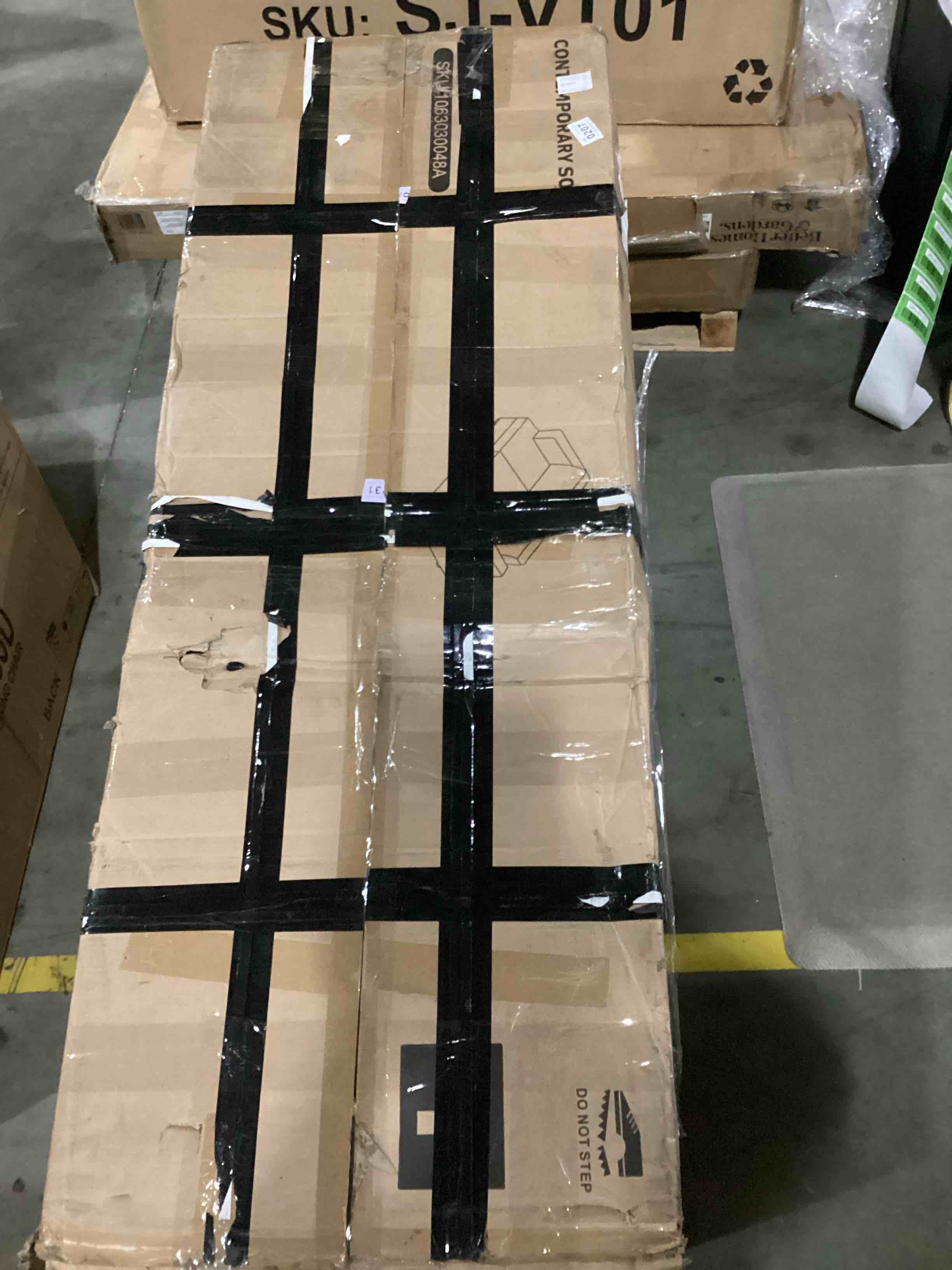 https://s3.amazonaws.com/lotting-images-prod/bidfta/GRN6810326_1730373447612.jpeg