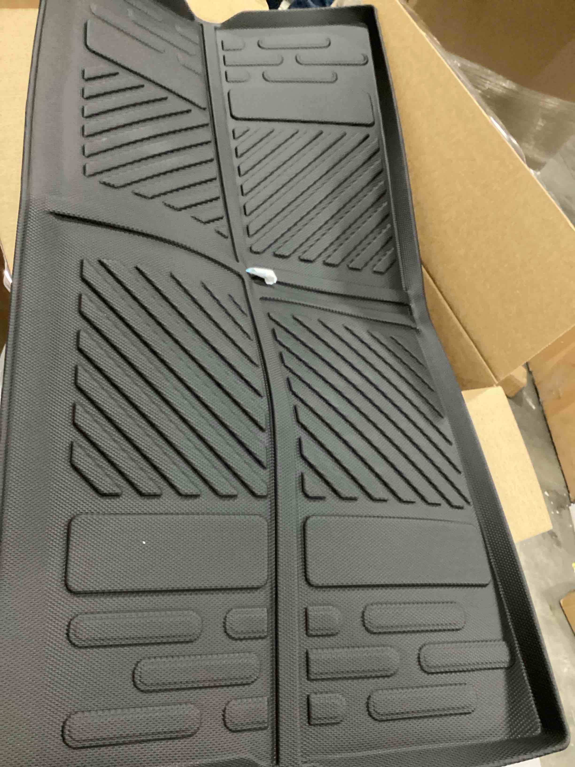 https://s3.amazonaws.com/lotting-images-prod/bidfta/GRN6810746_1729359229461.jpeg