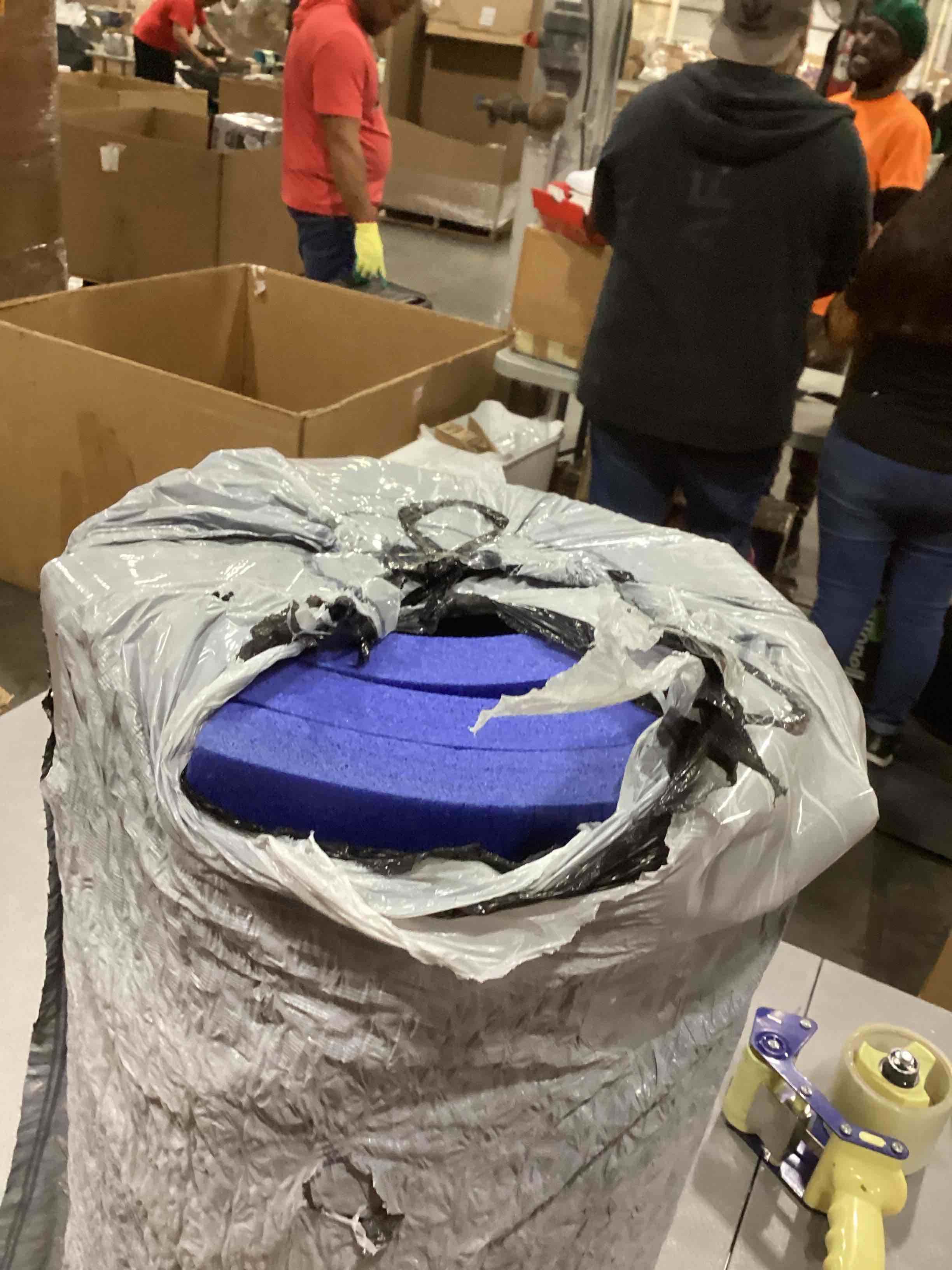 https://s3.amazonaws.com/lotting-images-prod/bidfta/GRN6811587_1730206191080.jpeg