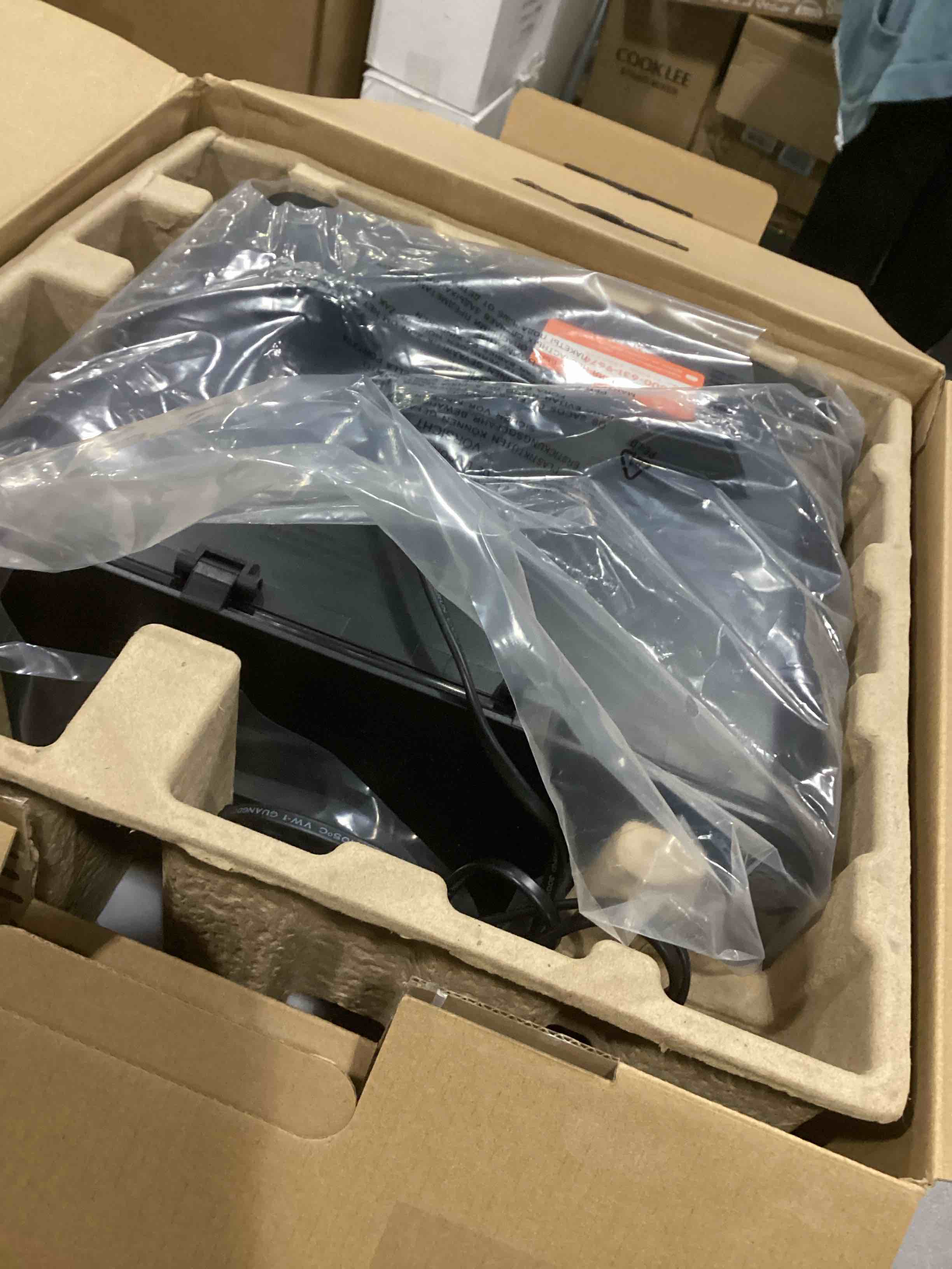 https://s3.amazonaws.com/lotting-images-prod/bidfta/GRN6811862_1730306650652.jpeg