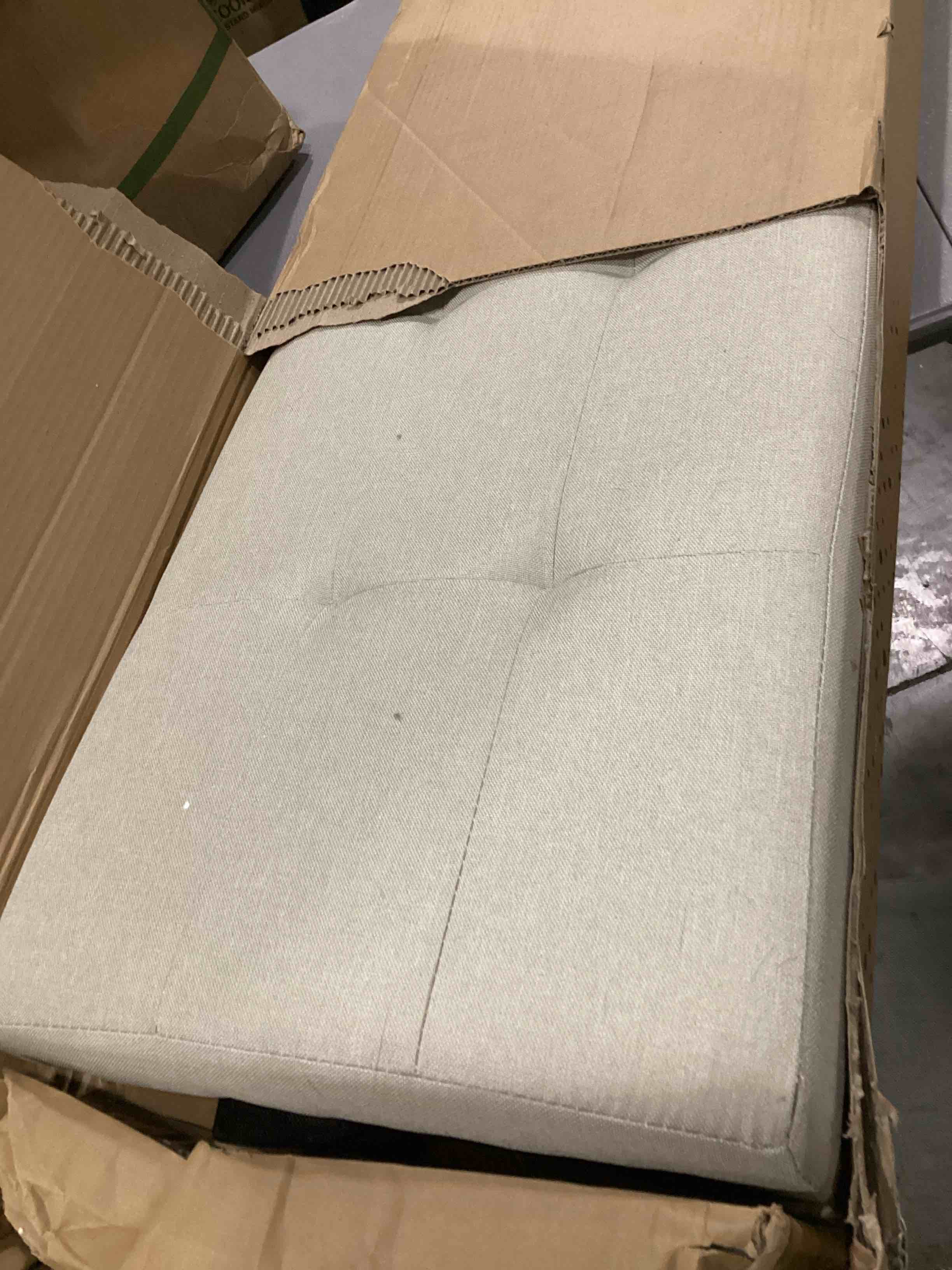https://s3.amazonaws.com/lotting-images-prod/bidfta/GRN6811911_1730373582772.jpeg