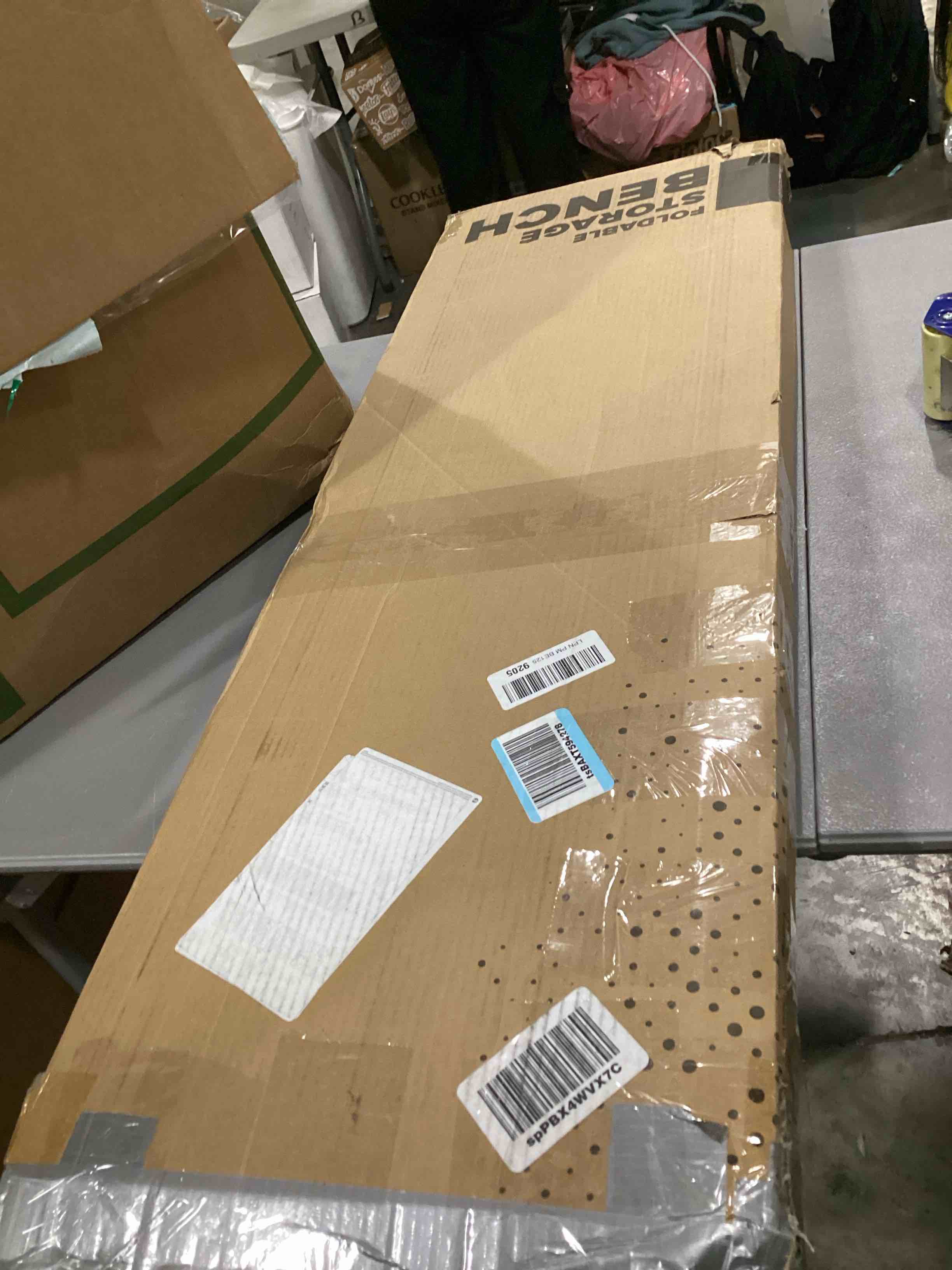 https://s3.amazonaws.com/lotting-images-prod/bidfta/GRN6811911_1730373630794.jpeg