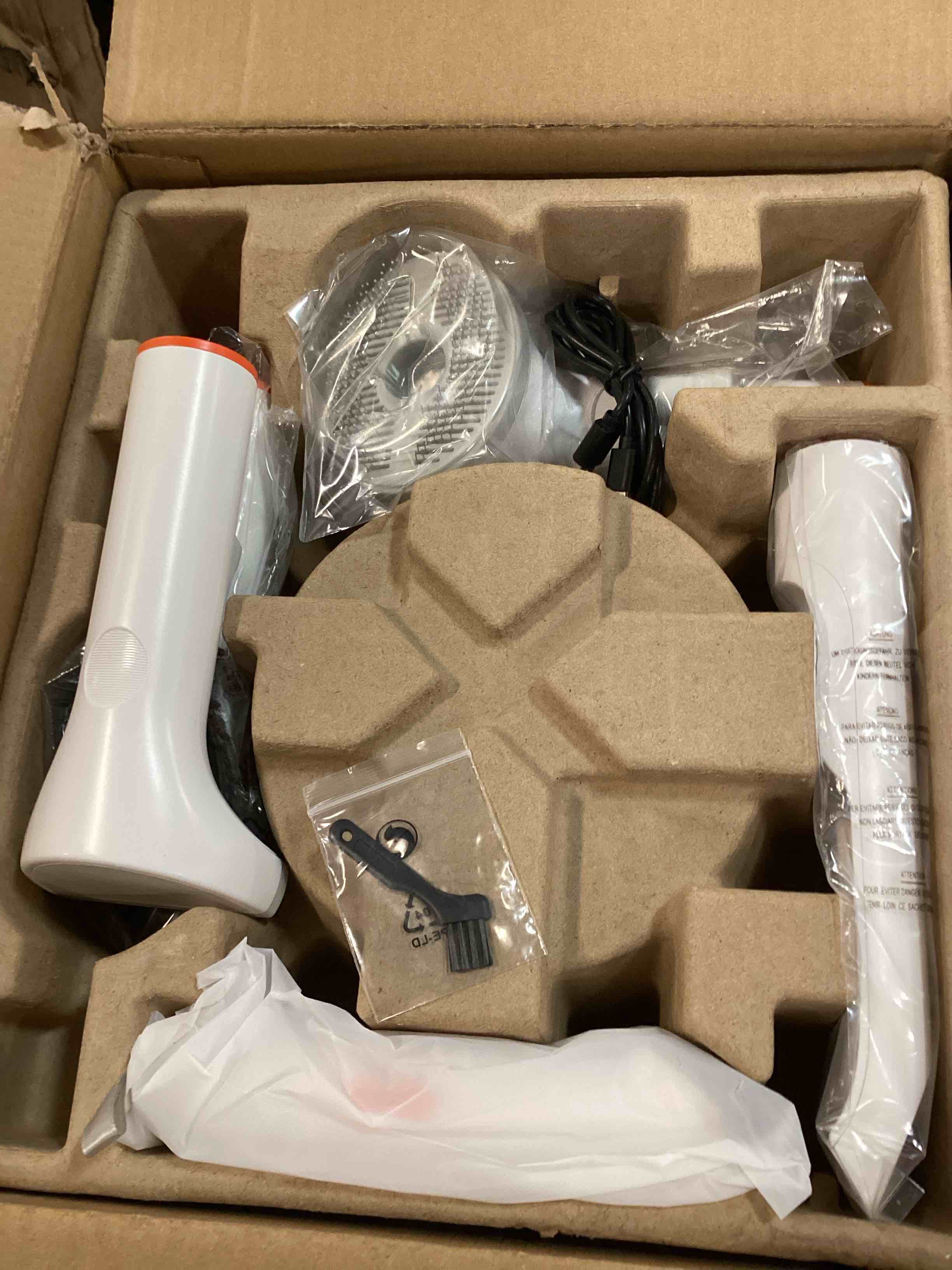 https://s3.amazonaws.com/lotting-images-prod/bidfta/GRN6812209_1721059941876.jpeg