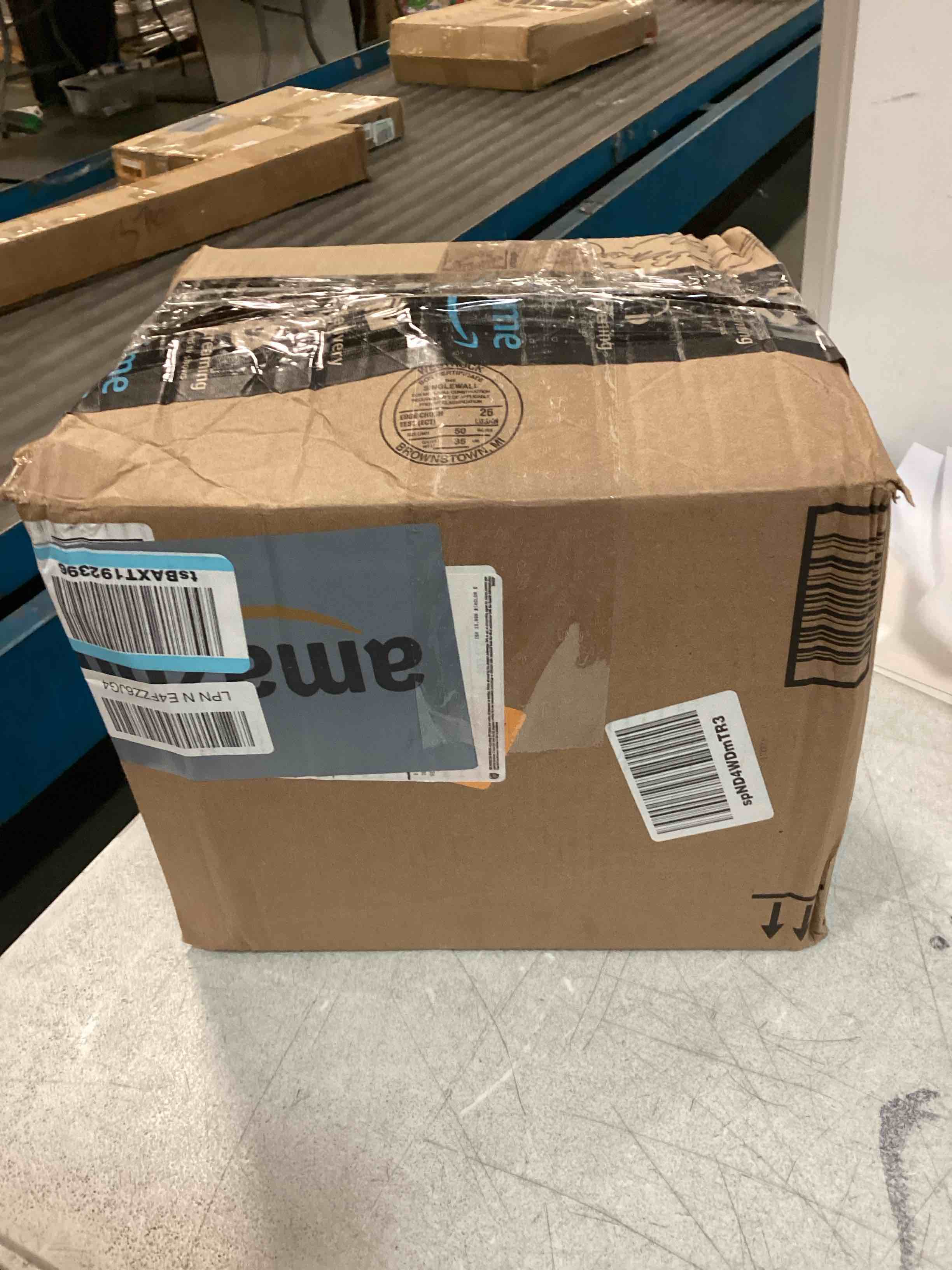 https://s3.amazonaws.com/lotting-images-prod/bidfta/GRN6812931_1721279194815.jpeg