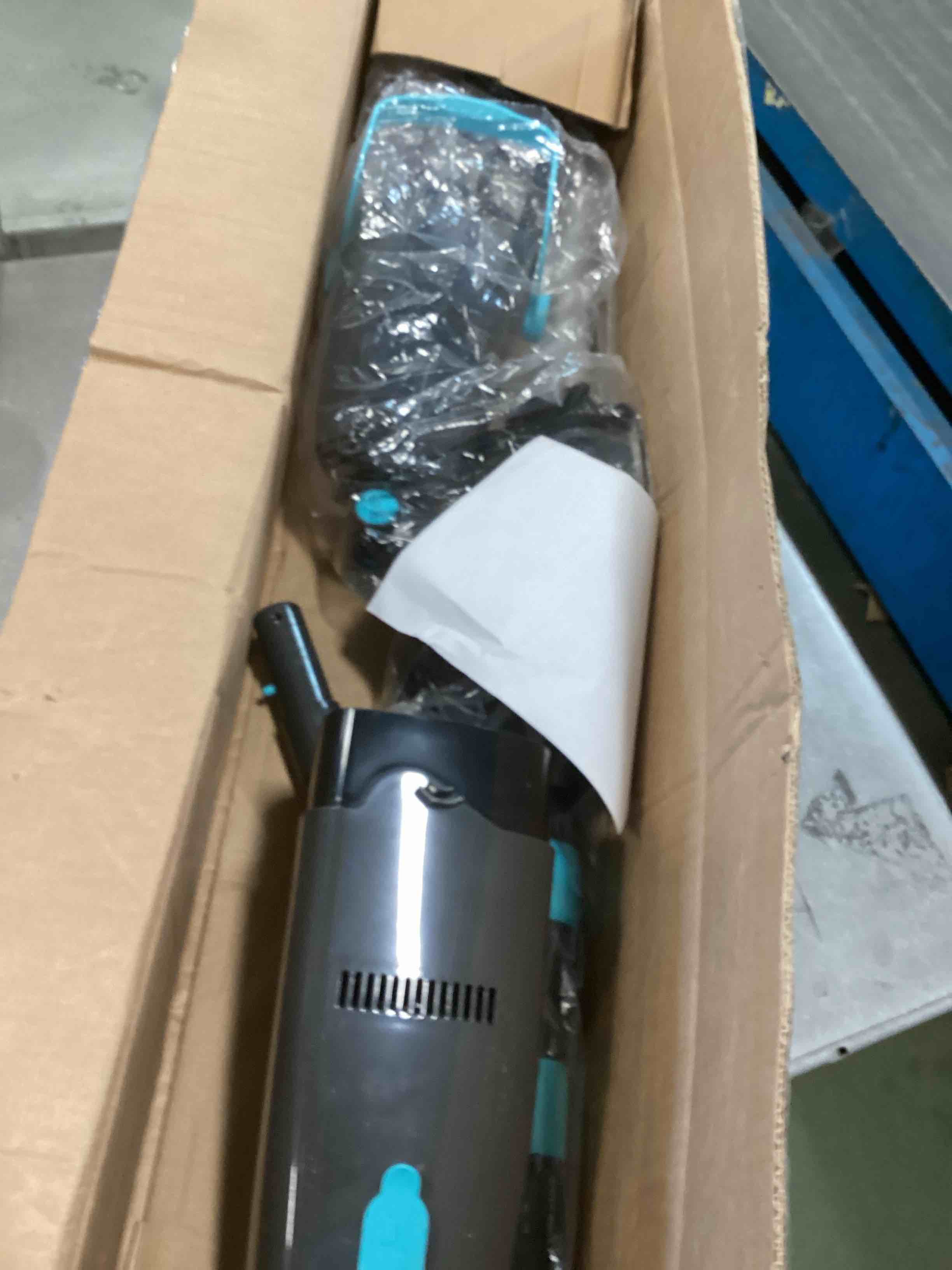 https://s3.amazonaws.com/lotting-images-prod/bidfta/GRN6815701_1721144126281.jpeg