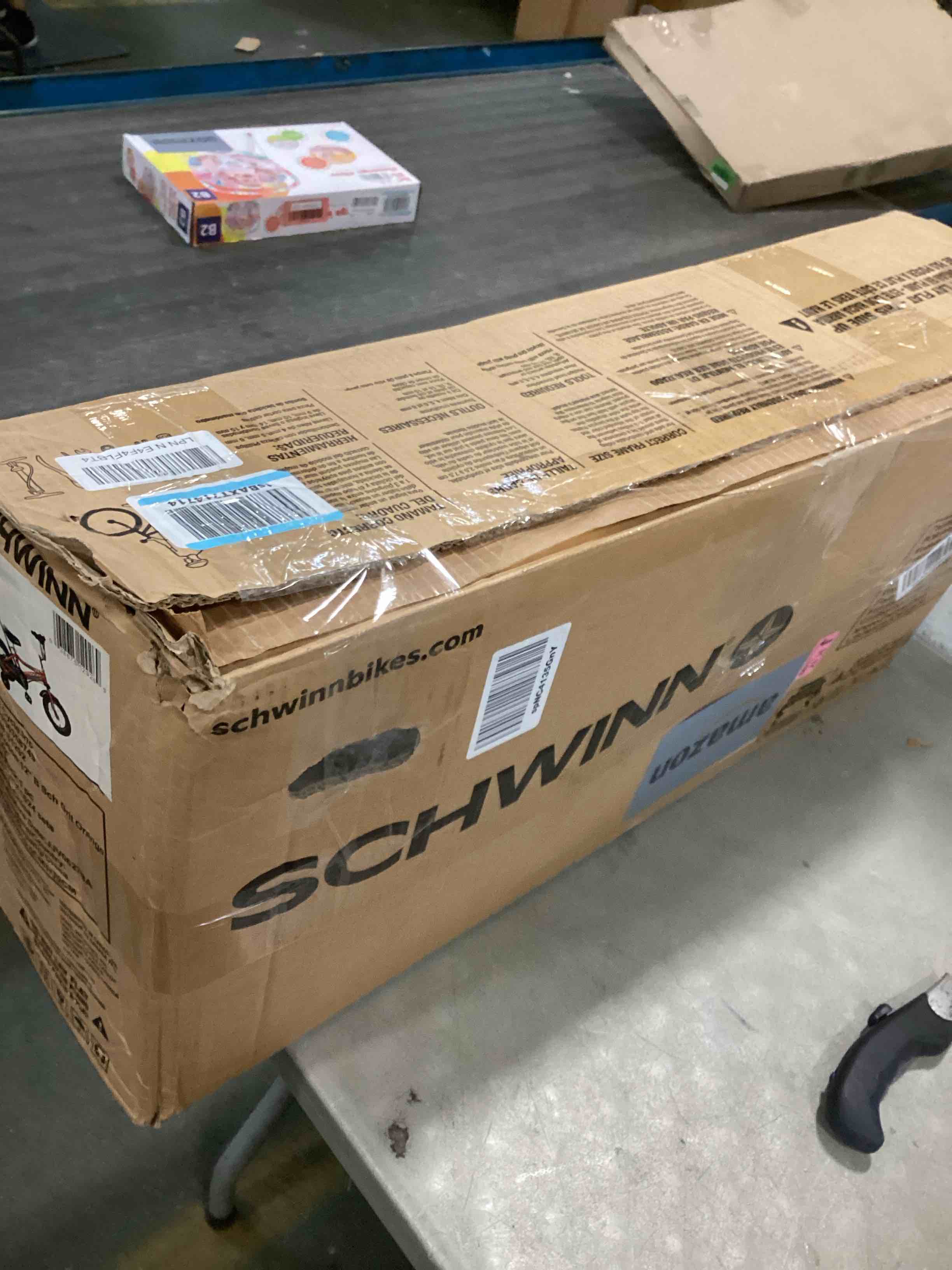 https://s3.amazonaws.com/lotting-images-prod/bidfta/GRN6816184_1721242080050.jpeg