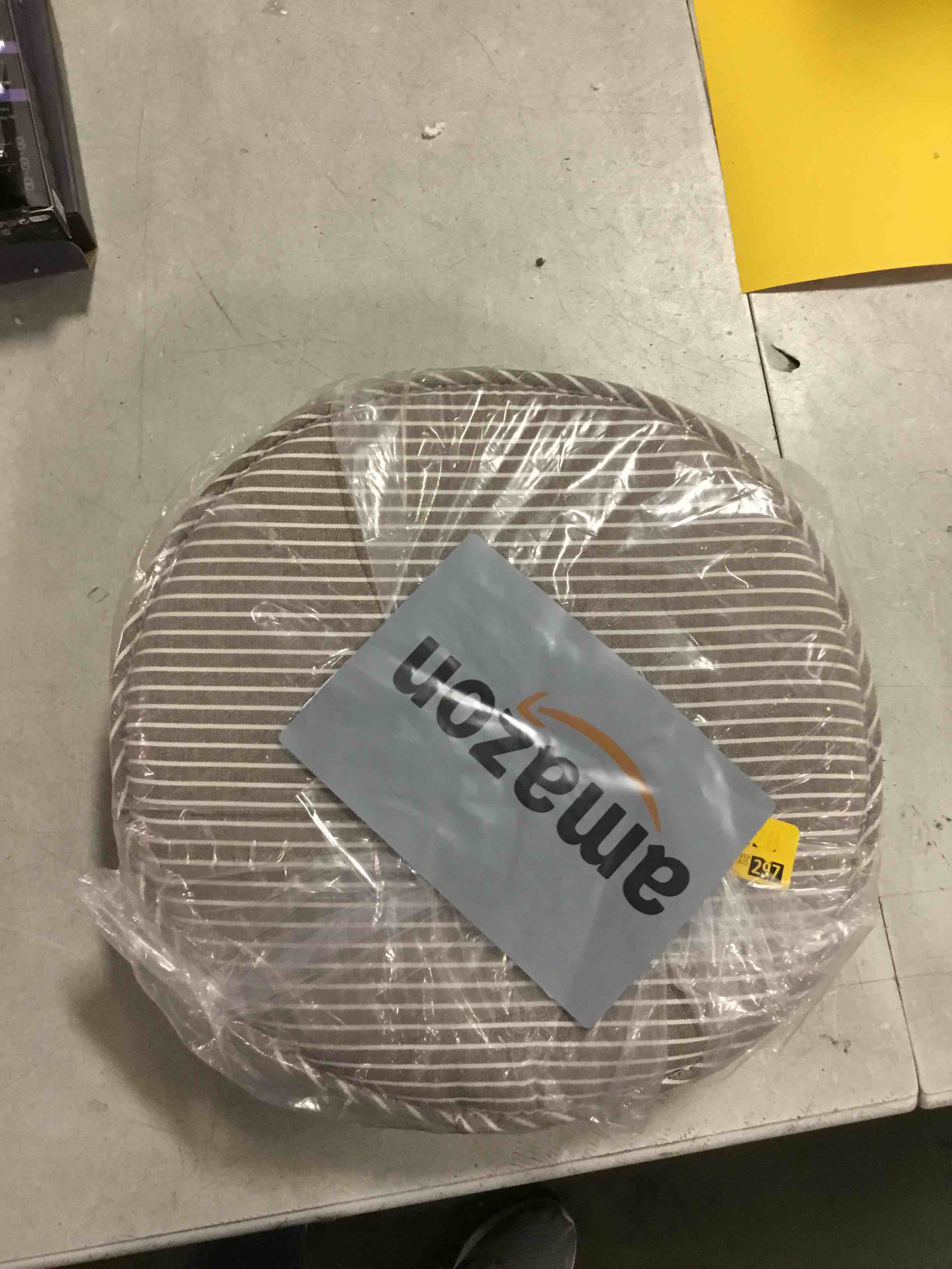 https://s3.amazonaws.com/lotting-images-prod/bidfta/GRN6817352_1721785907318.jpeg