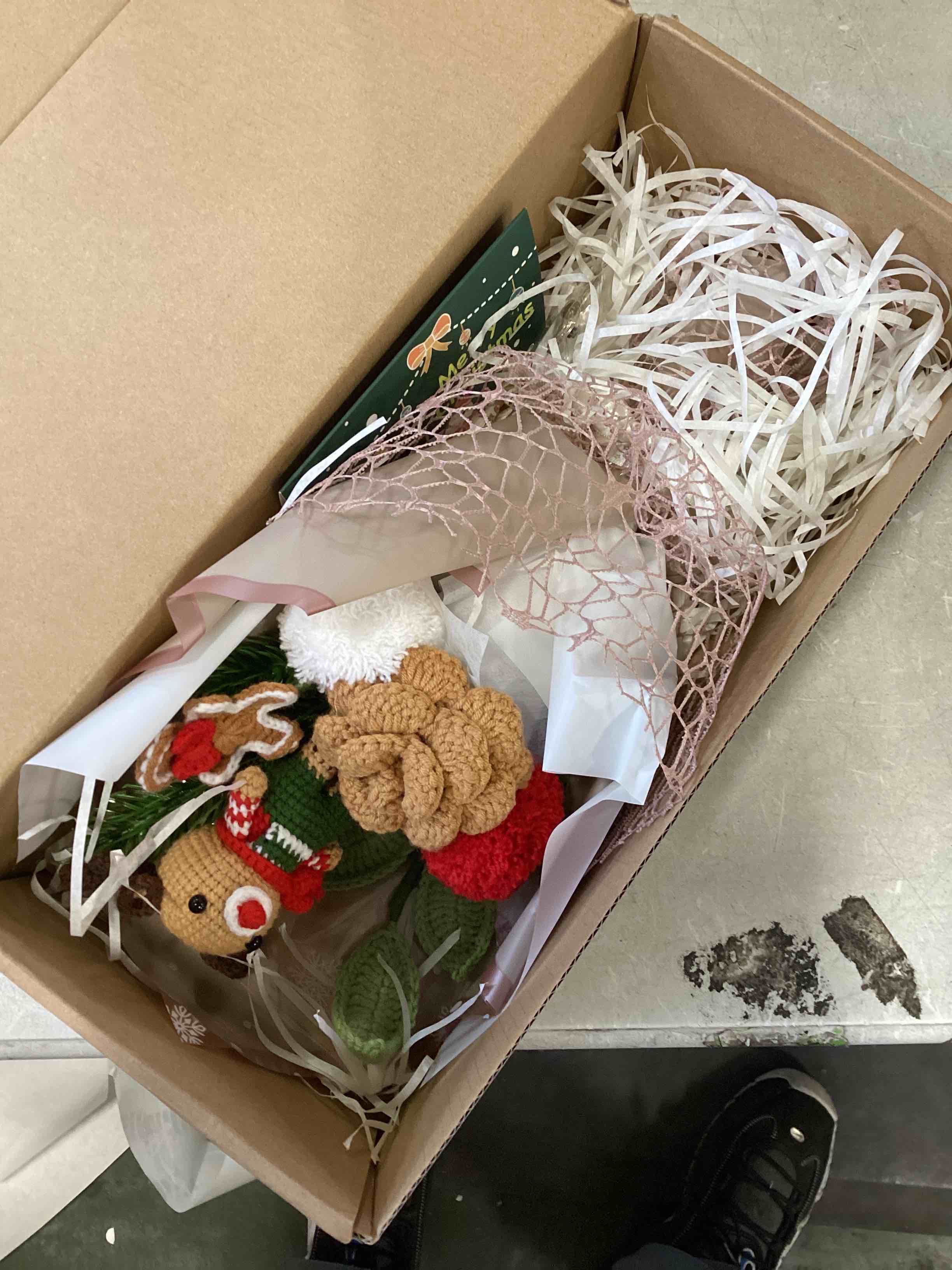 jomodecor forever flower bouquet Christmas 