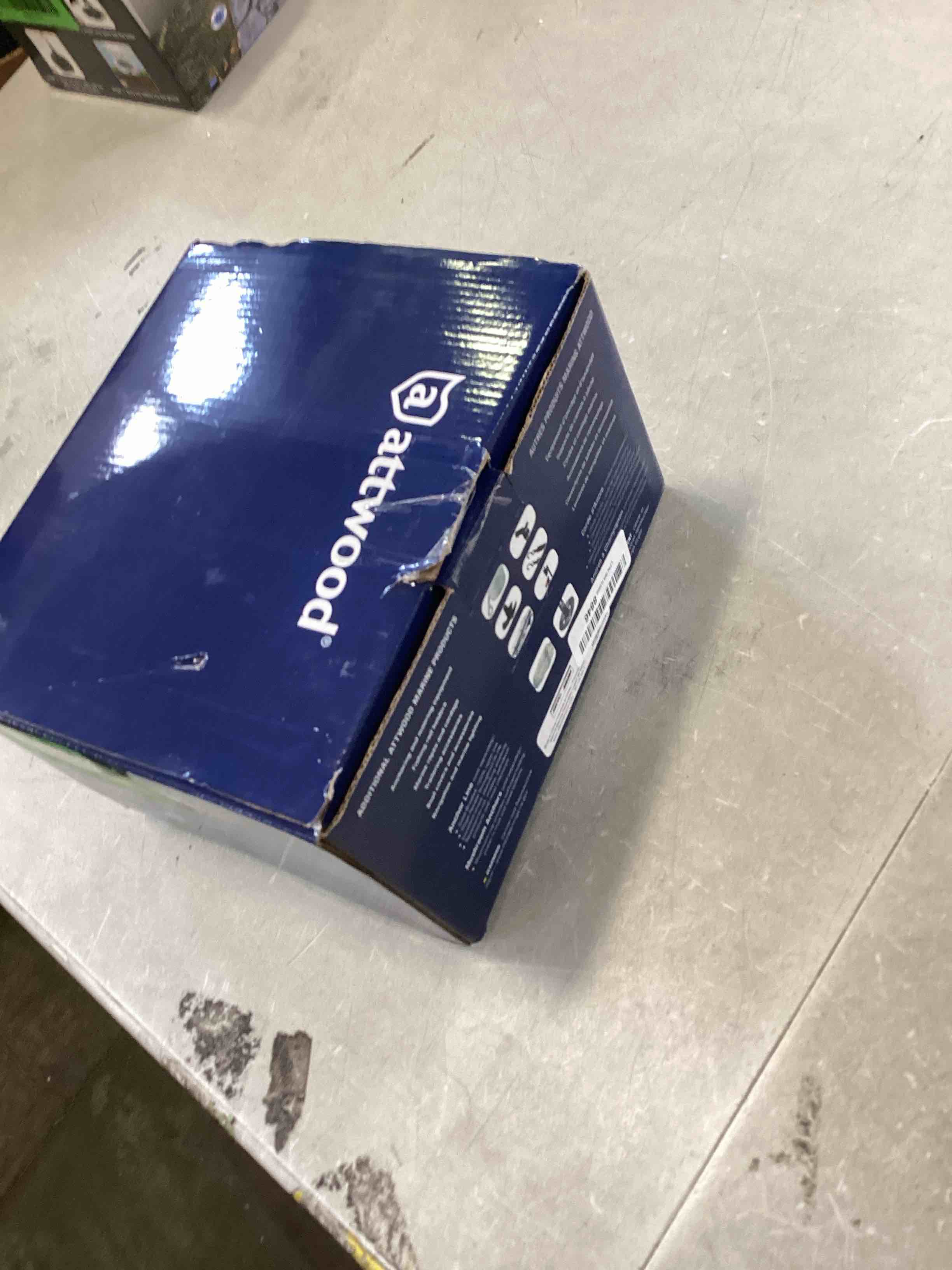 https://s3.amazonaws.com/lotting-images-prod/bidfta/GRN6818792_1720538161657.jpeg