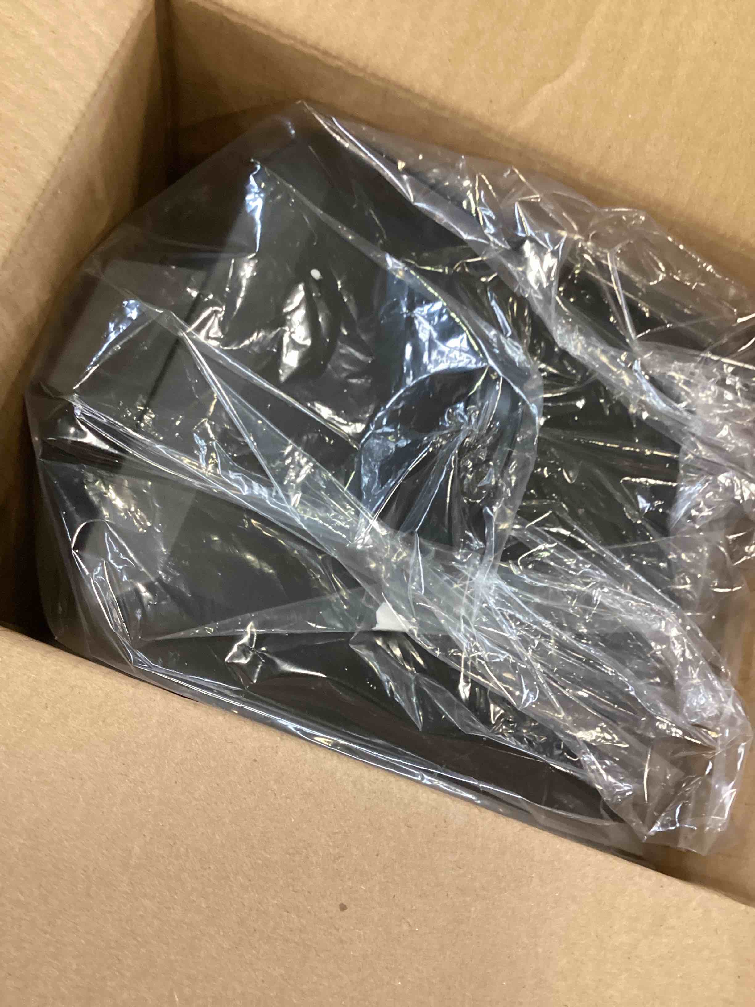 https://s3.amazonaws.com/lotting-images-prod/bidfta/GRN6819221_1720636096483.jpeg