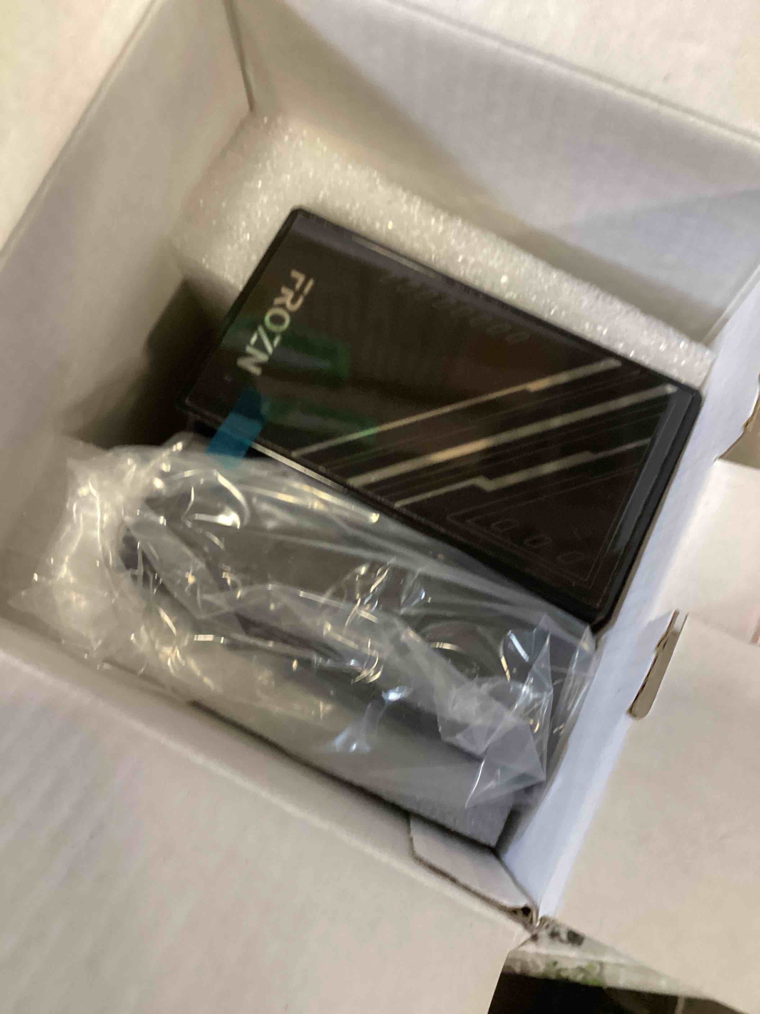 https://s3.amazonaws.com/lotting-images-prod/bidfta/GRN6819236_1720633499331.jpeg