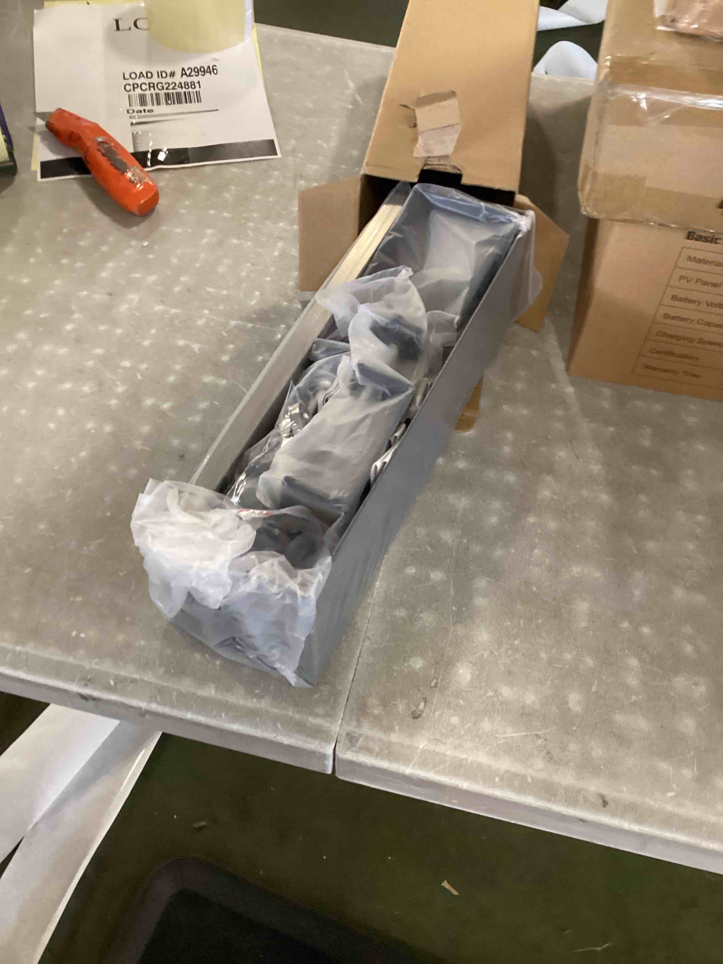 https://s3.amazonaws.com/lotting-images-prod/bidfta/GRN6821010_1720018416009.jpeg